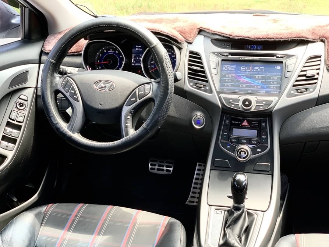 2015 Elantra EX 電話0909068733 同LINE 阿程  第4張相片