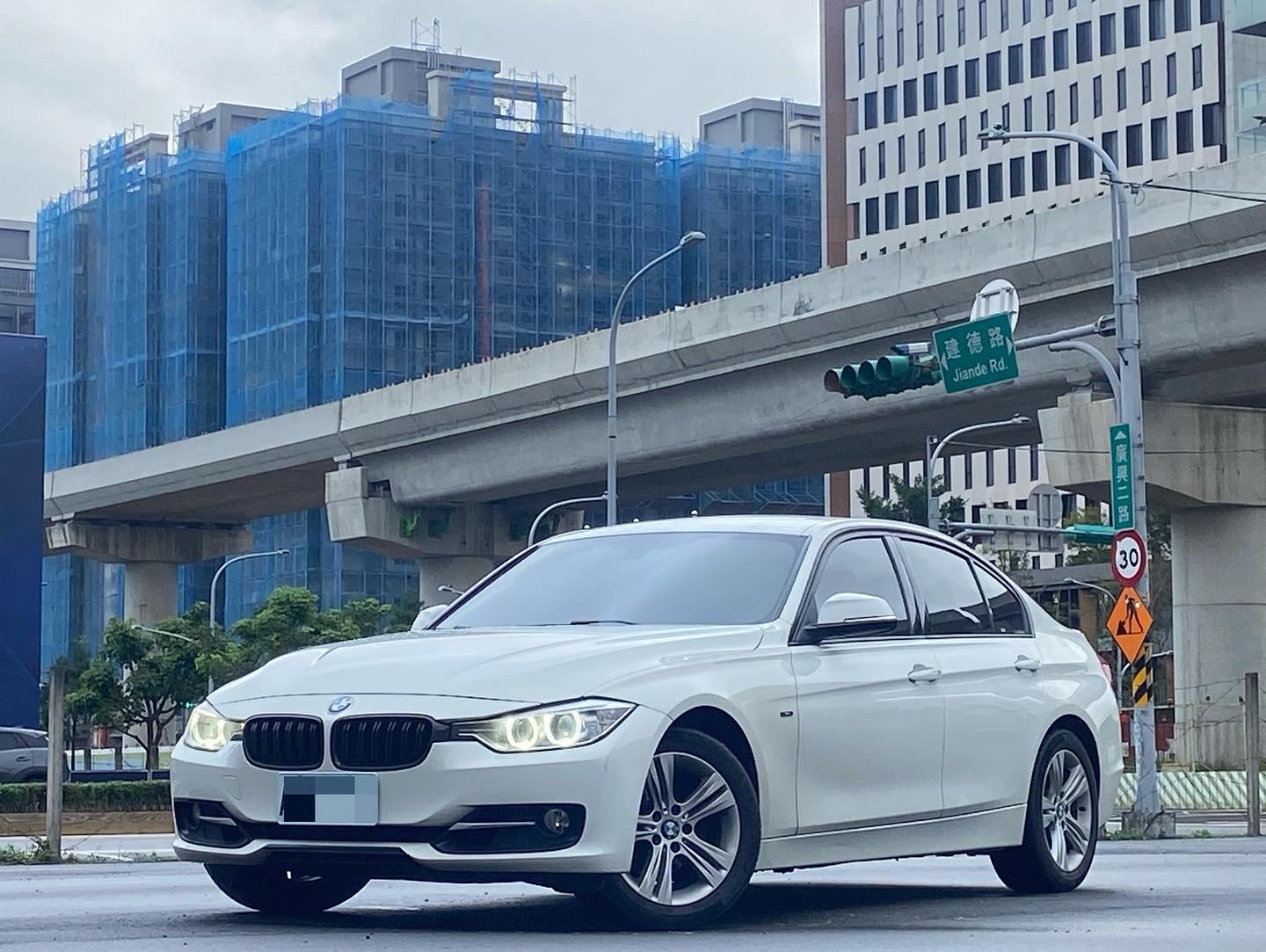 2012 Bmw 320 電話0909068733 同LINE 阿程  第1張相片