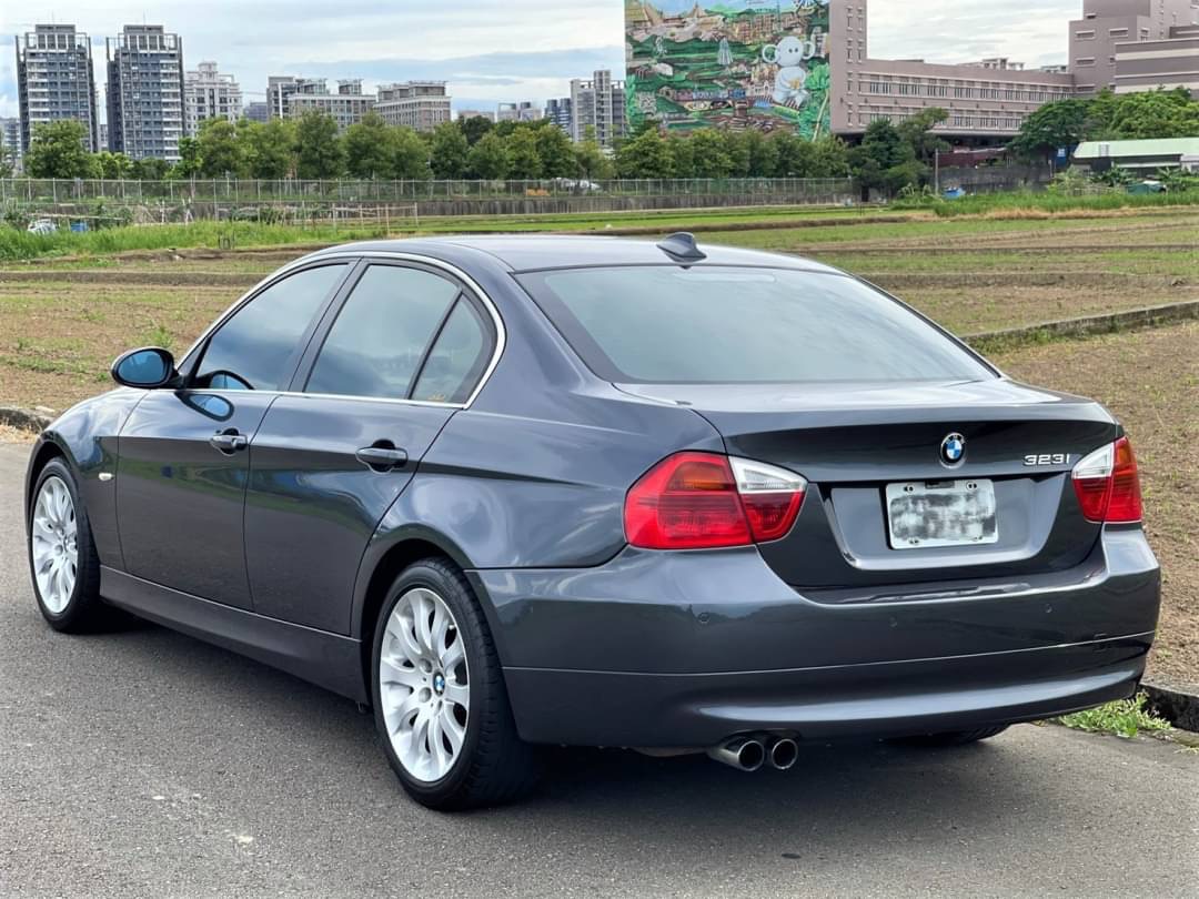 2007 Bmw 323 電話0909068733 同LINE 阿程  第2張相片