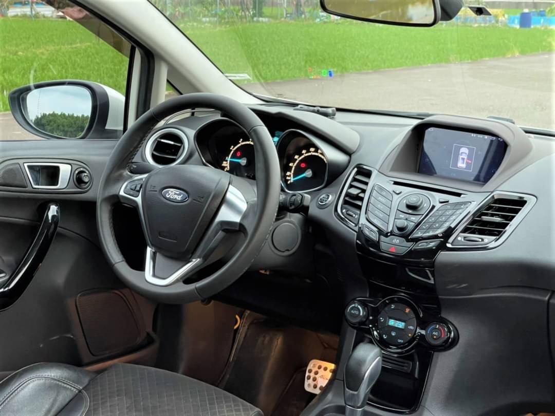 2016 Fiesta 1.0 電話0909068733 同LINE 阿程  第5張相片