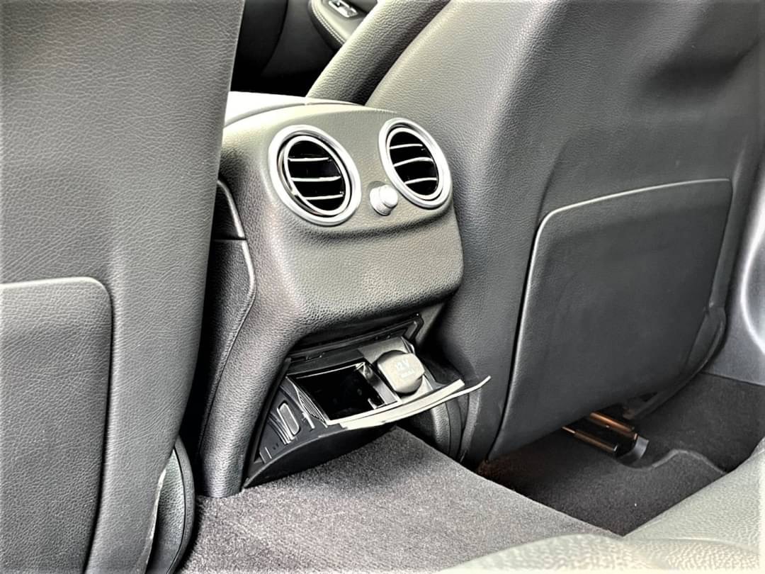 2015 C300 電話0909068733 同LINE 阿程  第14張相片