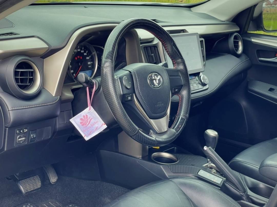 2013 Rav4 2.0 電話0909068733 同LINE 阿程  第2張相片