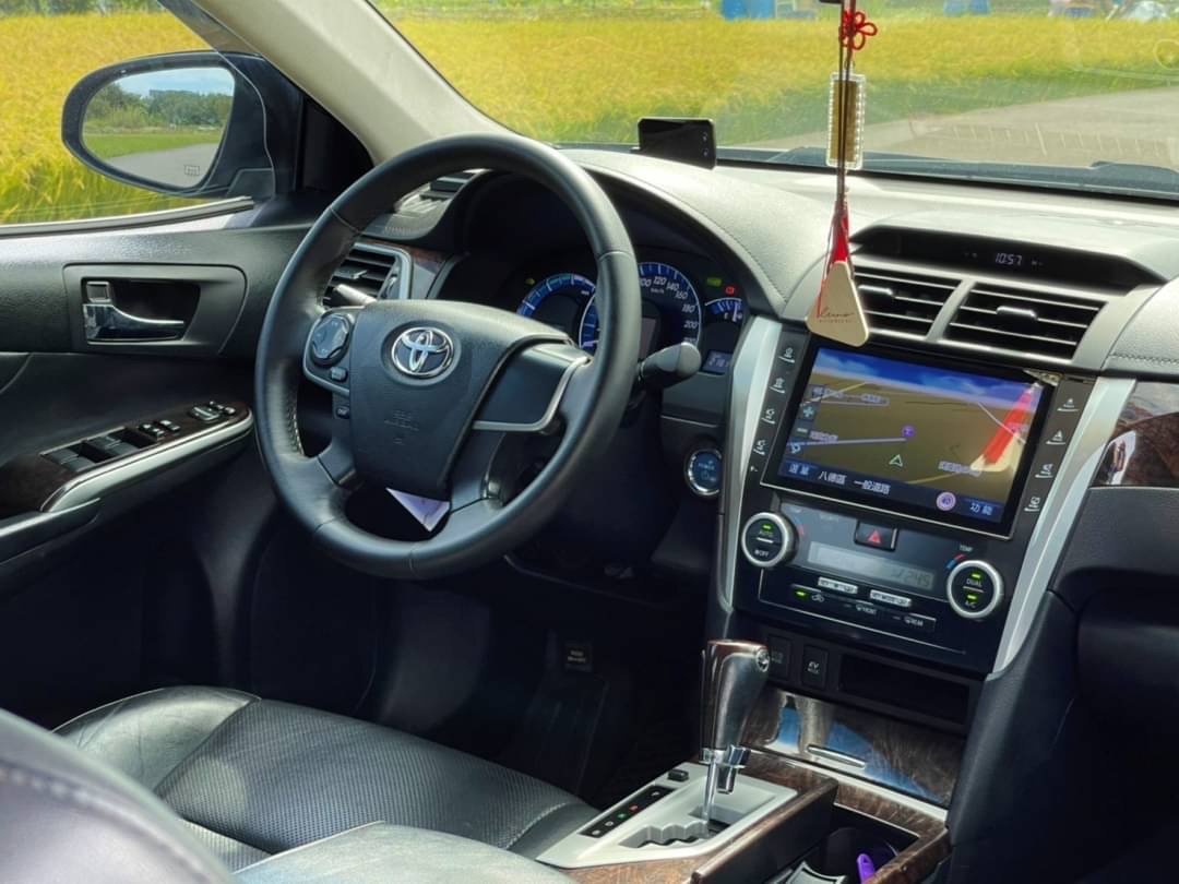 2013 Camry 油電 電話0909068733 同LINE 阿程  第4張相片