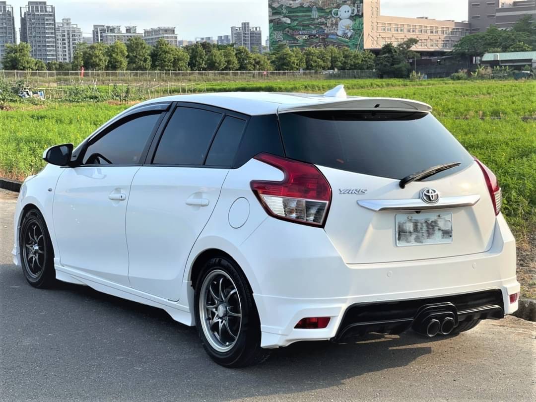 2014 Yaris 電話0909068733 同LINE 阿程  第2張相片