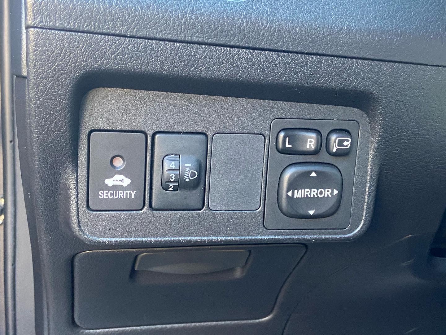 2012 Altis 電話0909068733 同LINE 阿程  第9張相片