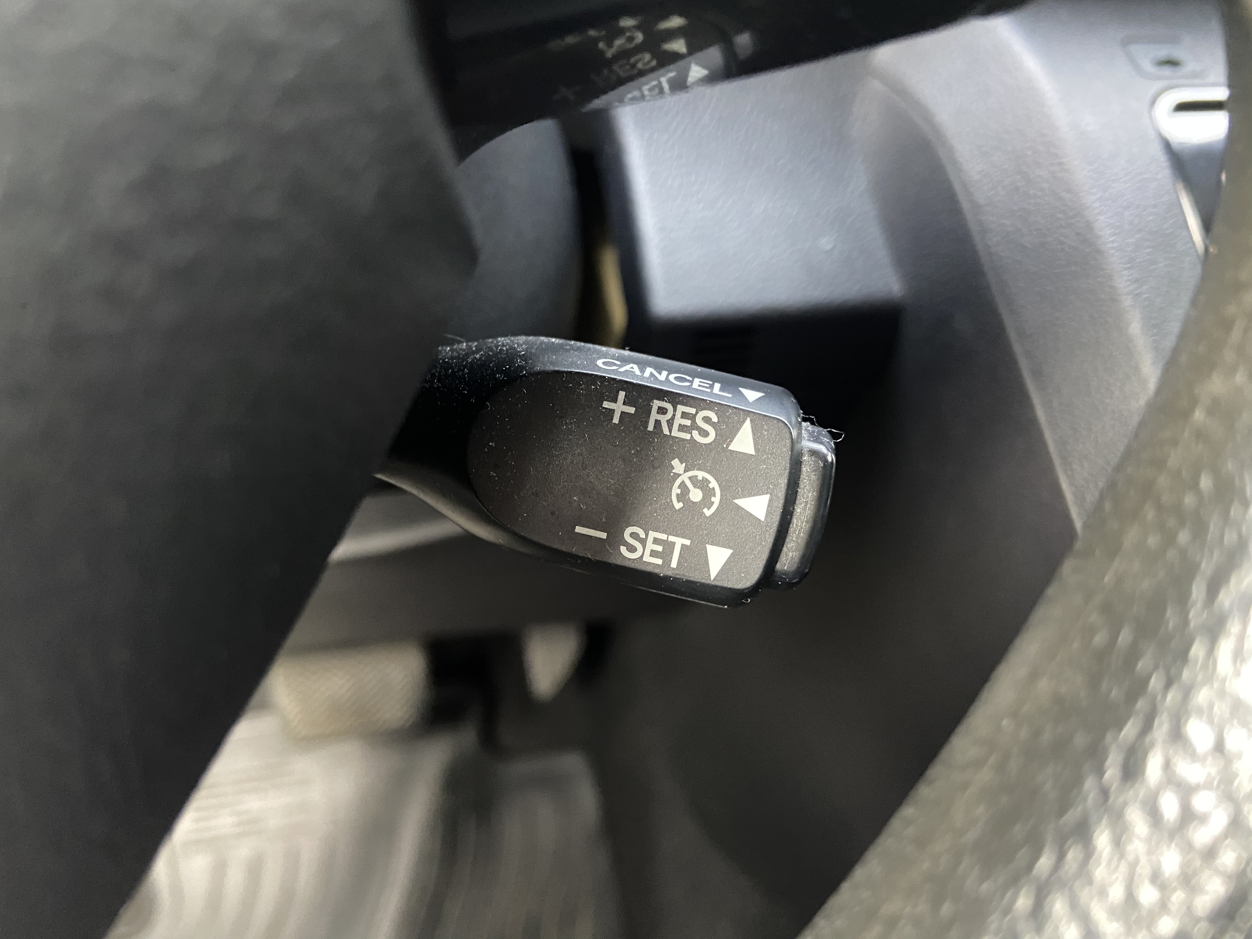 2018 Sienta 1.8 七人 雙電滑門 電話0909068733 同LINE 阿程  第6張相片
