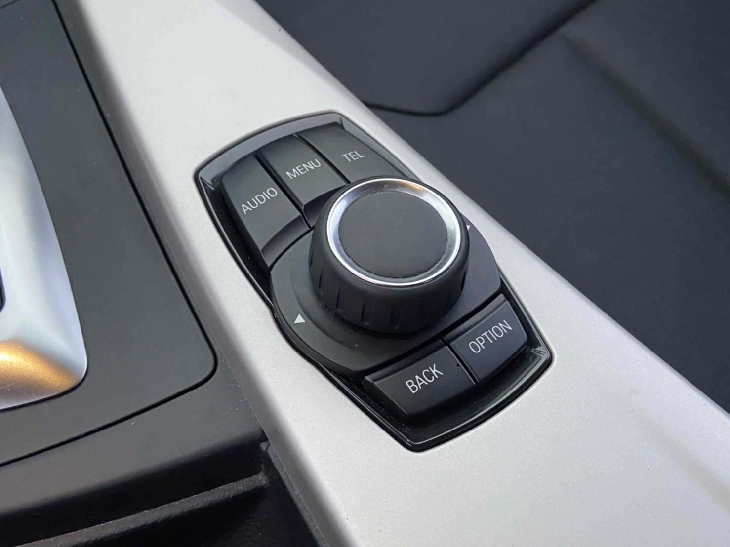 2015 Bmw 316 I 電話0909068733 同LINE 阿程  第11張相片
