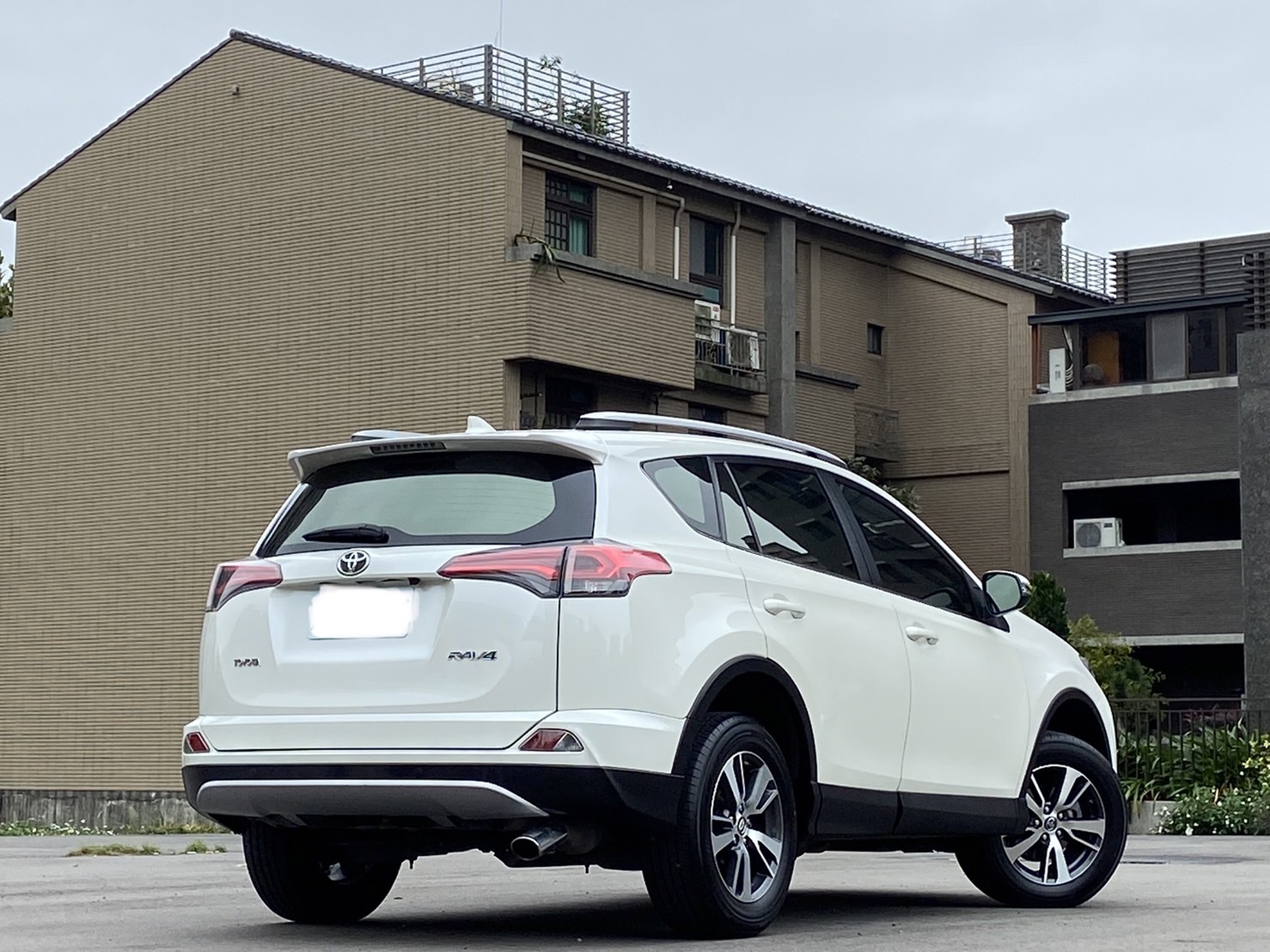 2016 Rav4 2.0 電話0909068733 同LINE 阿程  第4張相片