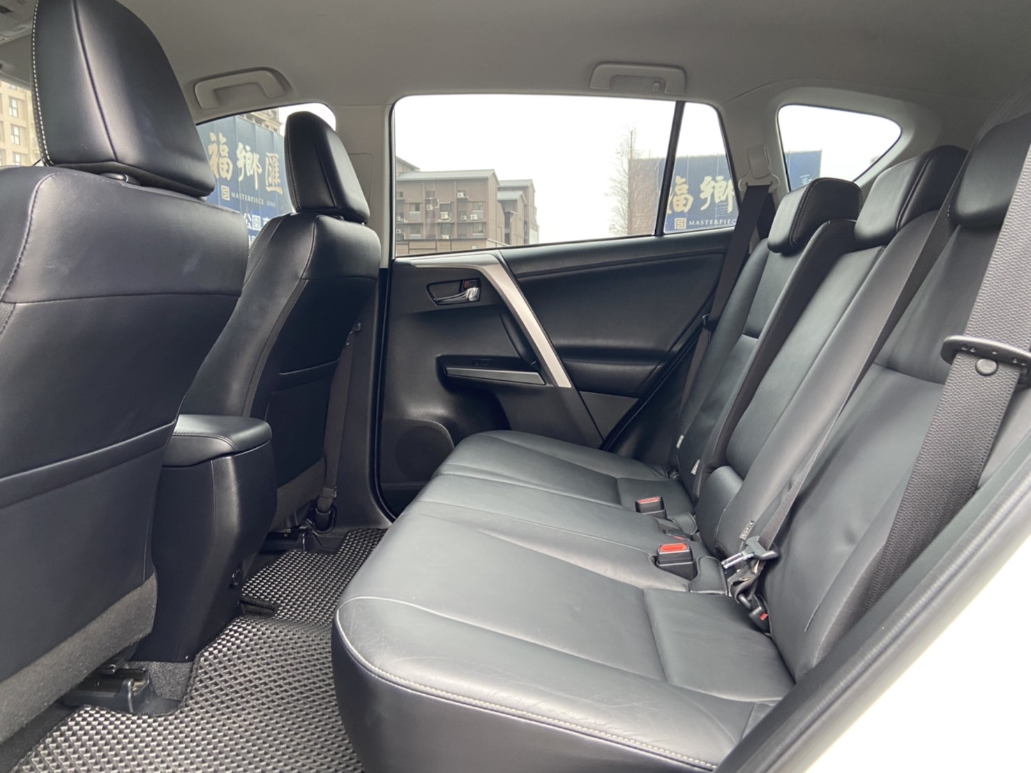2016 Rav4 2.0 電話0909068733 同LINE 阿程  第9張相片