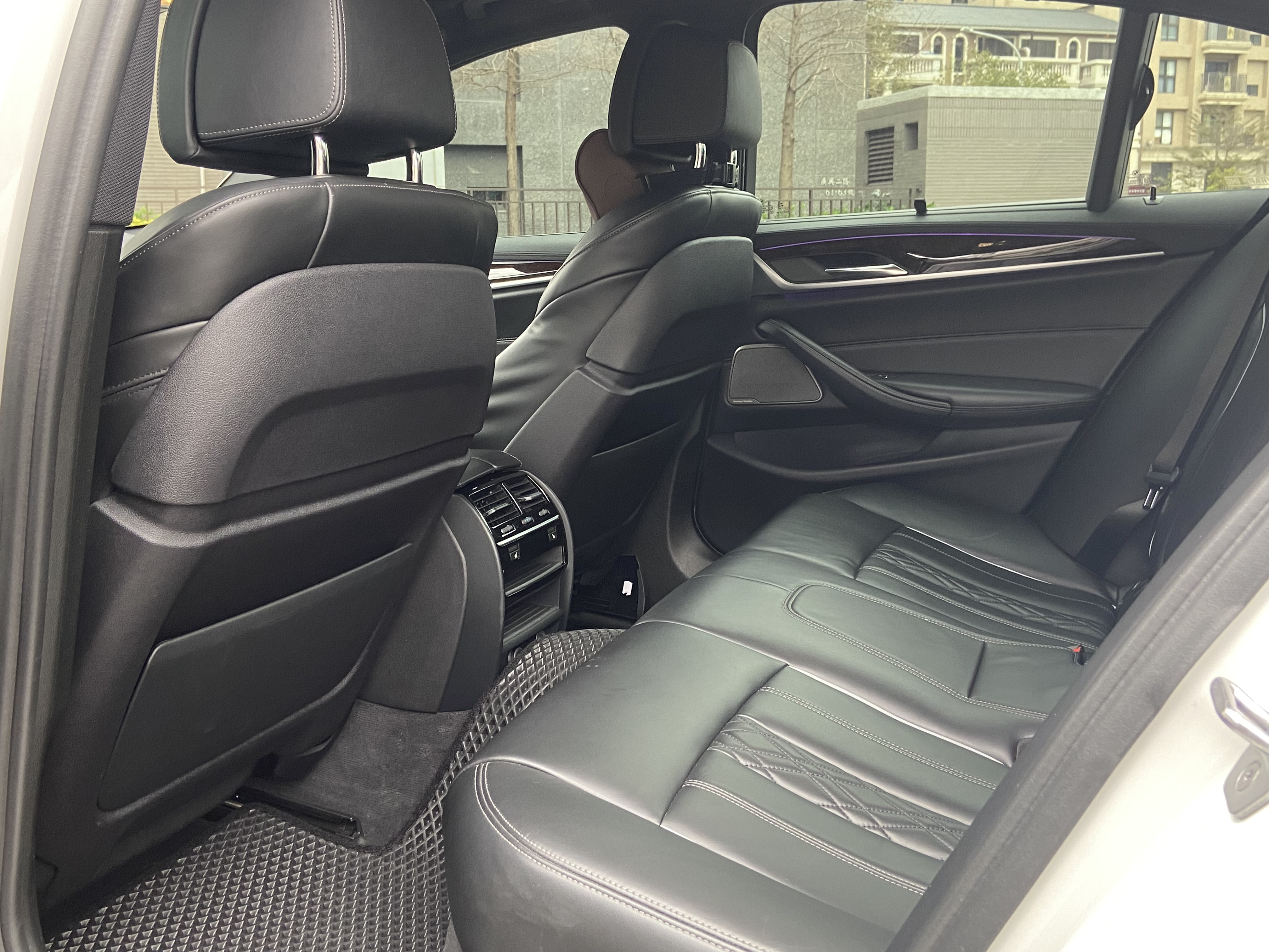 2017 Bmw 540I G30 5AT 電話0909068733 同LINE 阿程  第11張相片