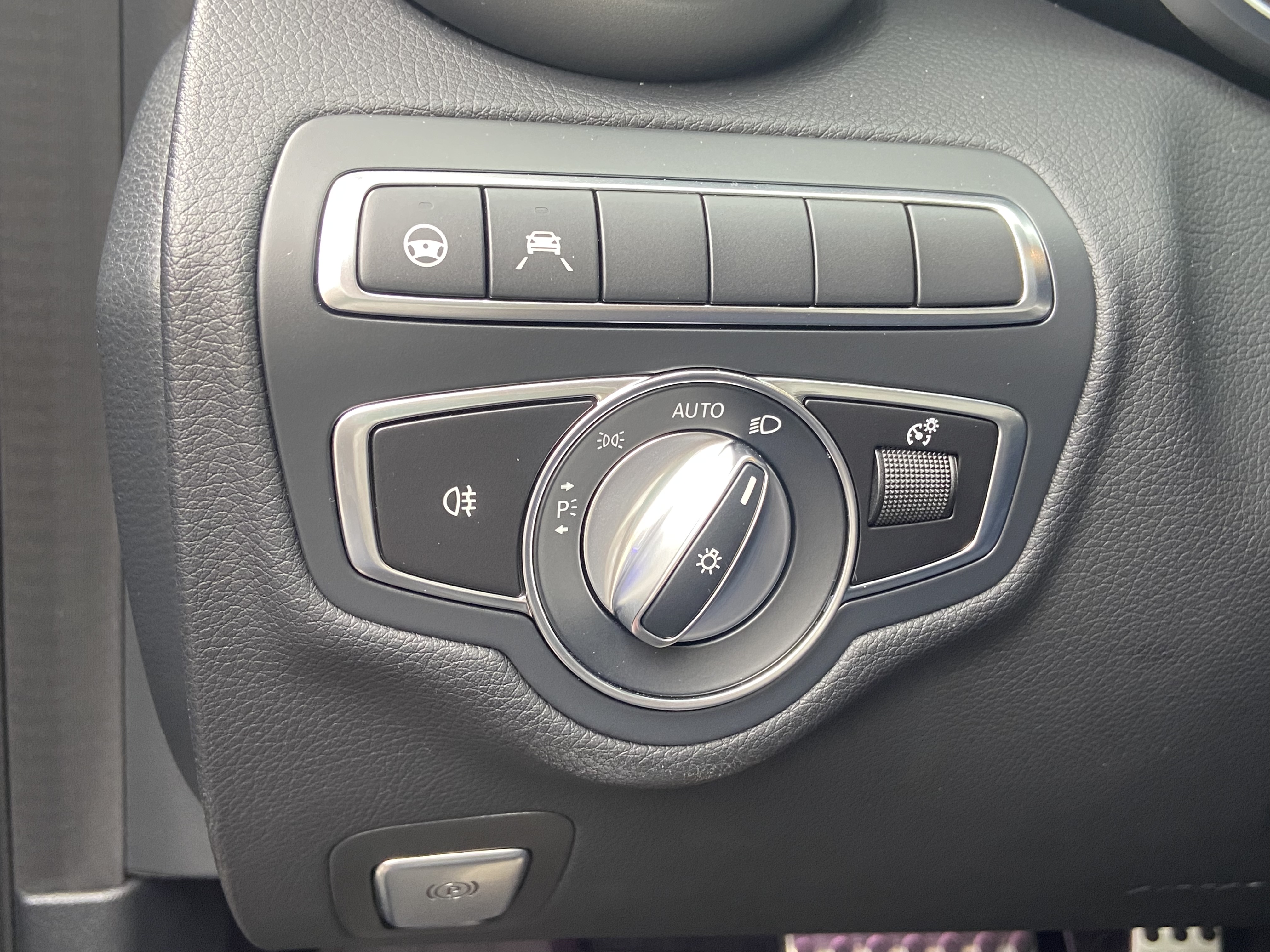 2019 C300 AMG 總代理 23P 電話0909068733 同LINE 阿程  第7張相片