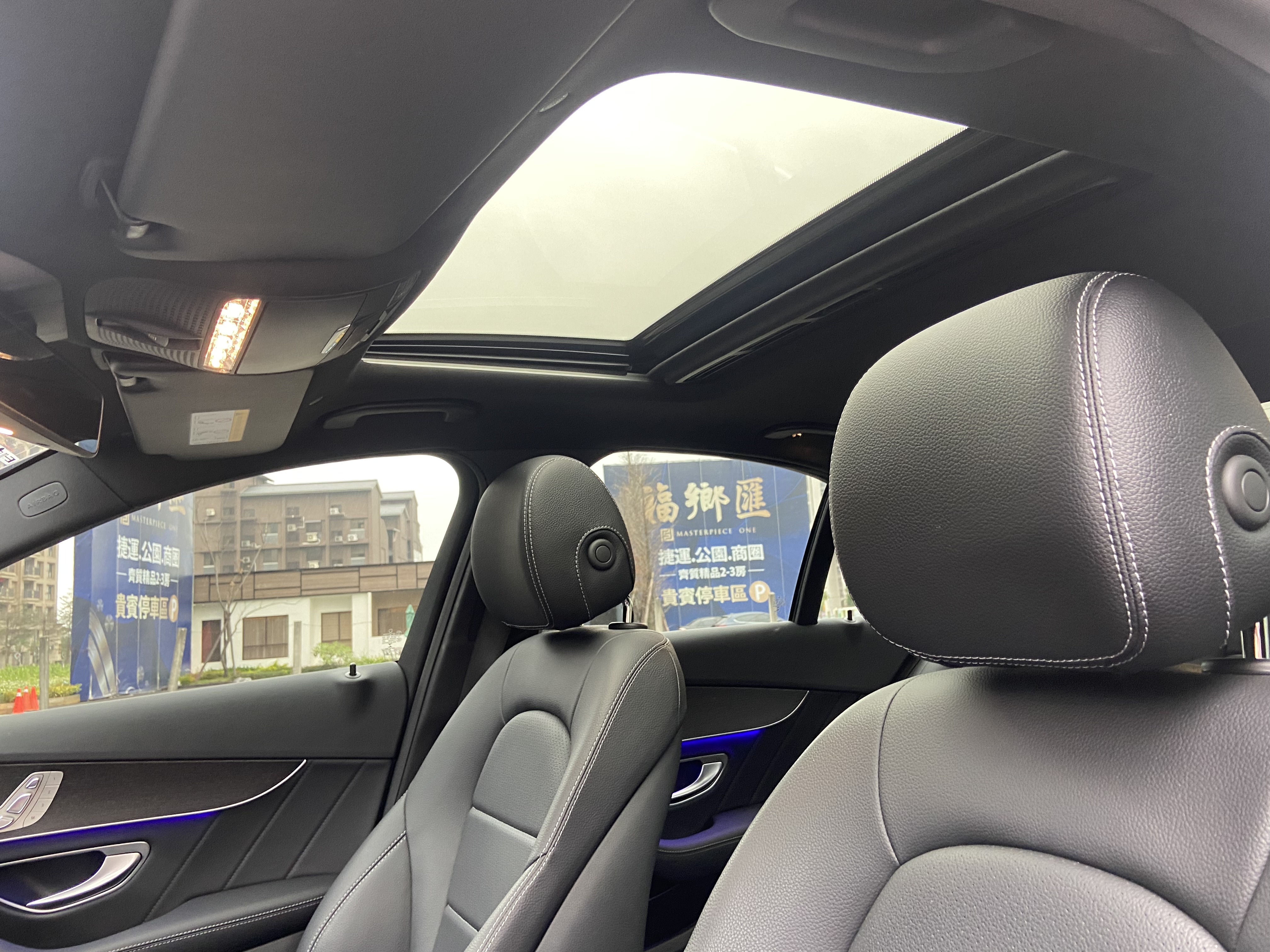 2019 C300 AMG 總代理 23P 電話0909068733 同LINE 阿程  第9張相片