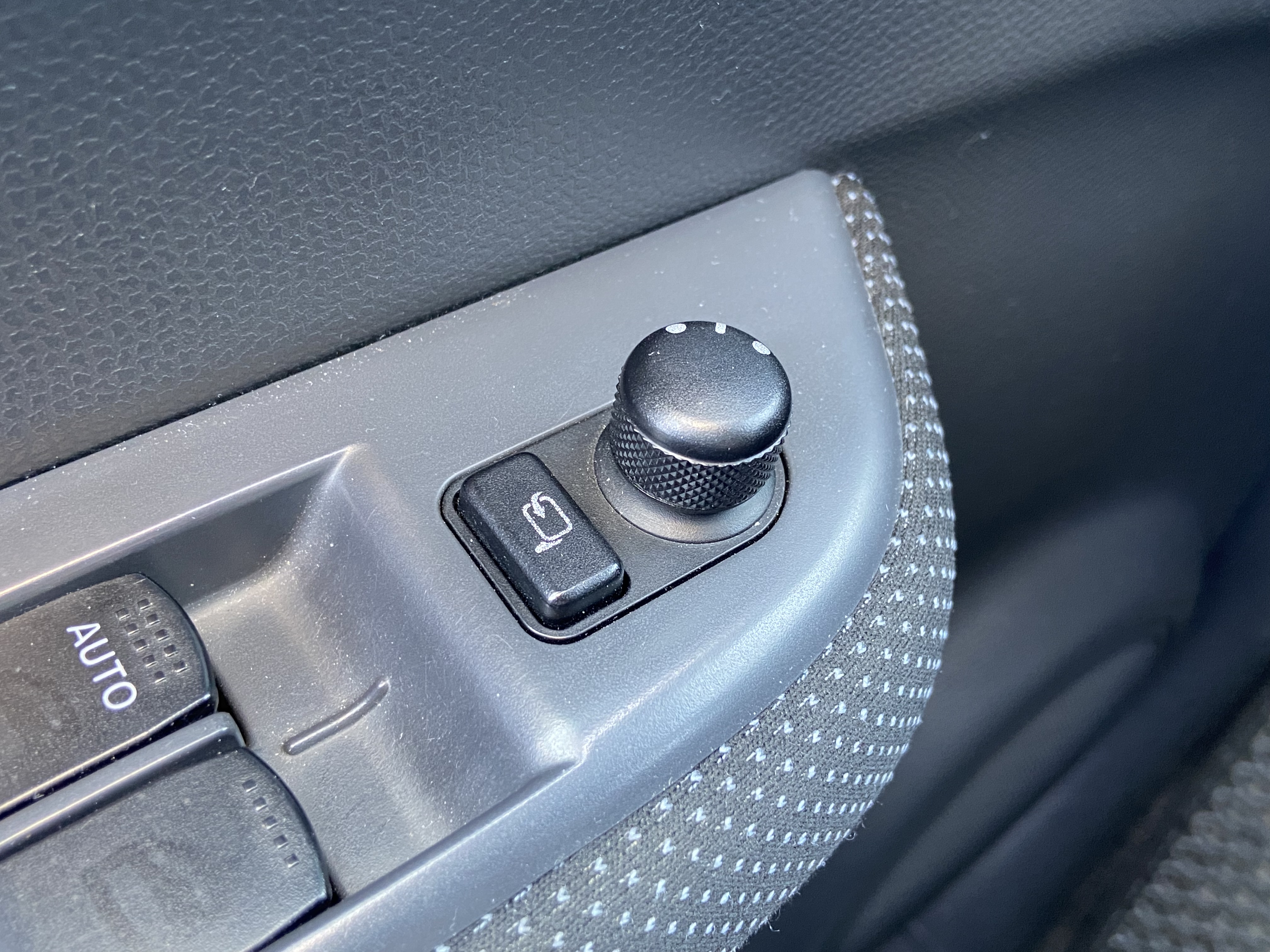 2009 Swift 1.4 電話0909068733 同LINE 阿程  第5張相片