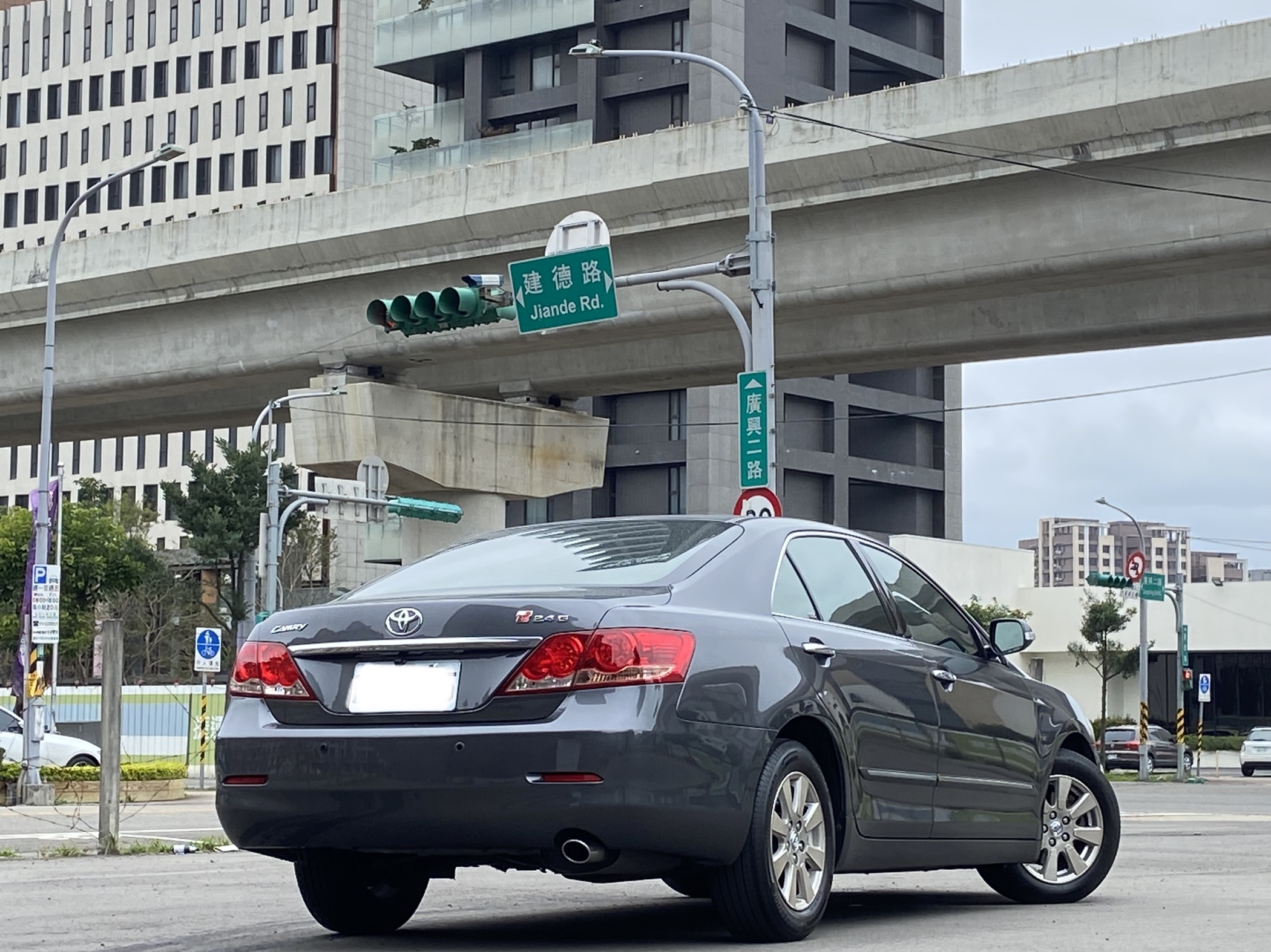臉書搜尋 夢想程真車庫 全額貸回家 電話0909068733 同LINE 阿程  第6張相片