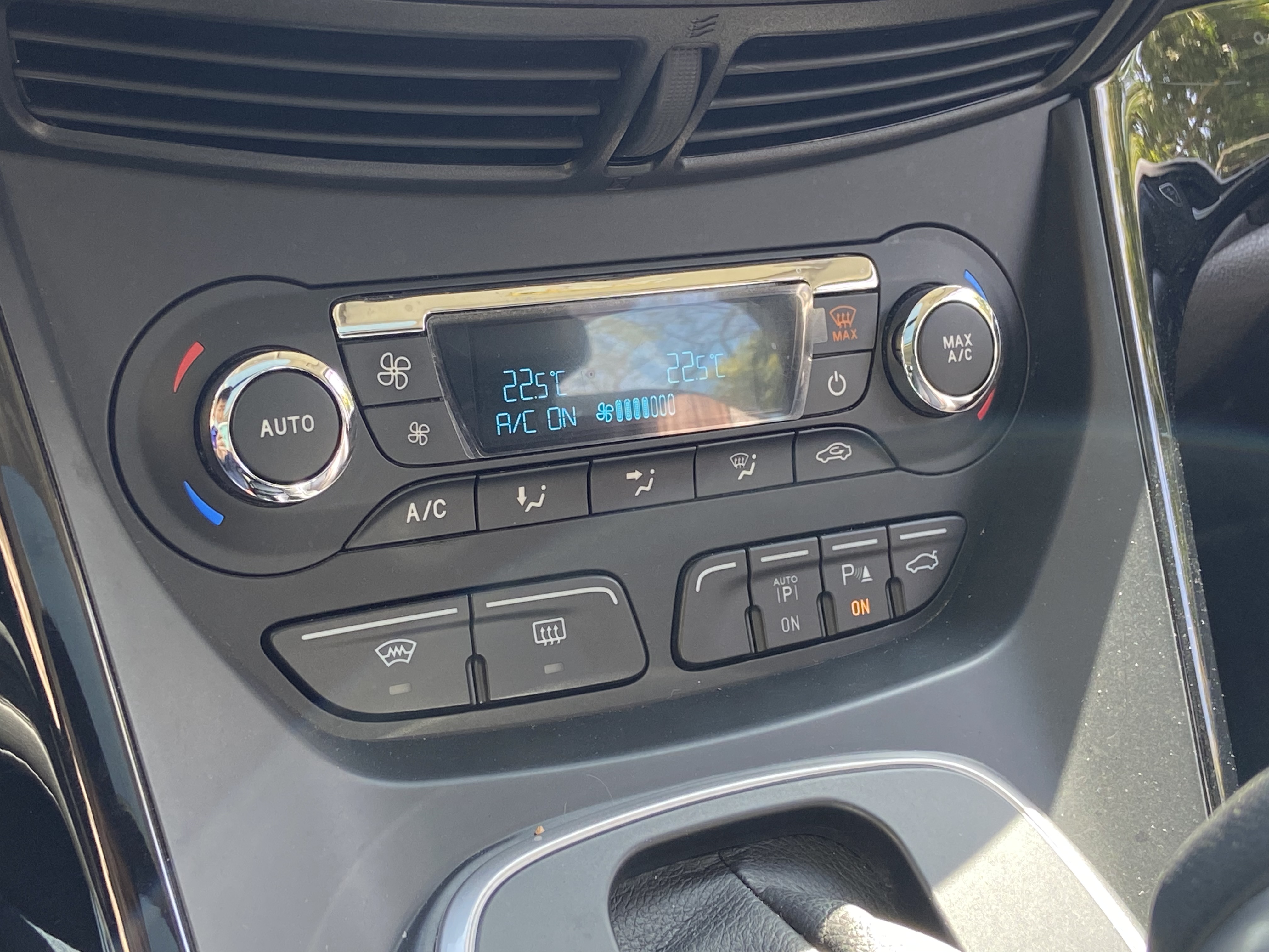 2014 Kuga 2.0 電話0909068733 同LINE 阿程  第11張相片