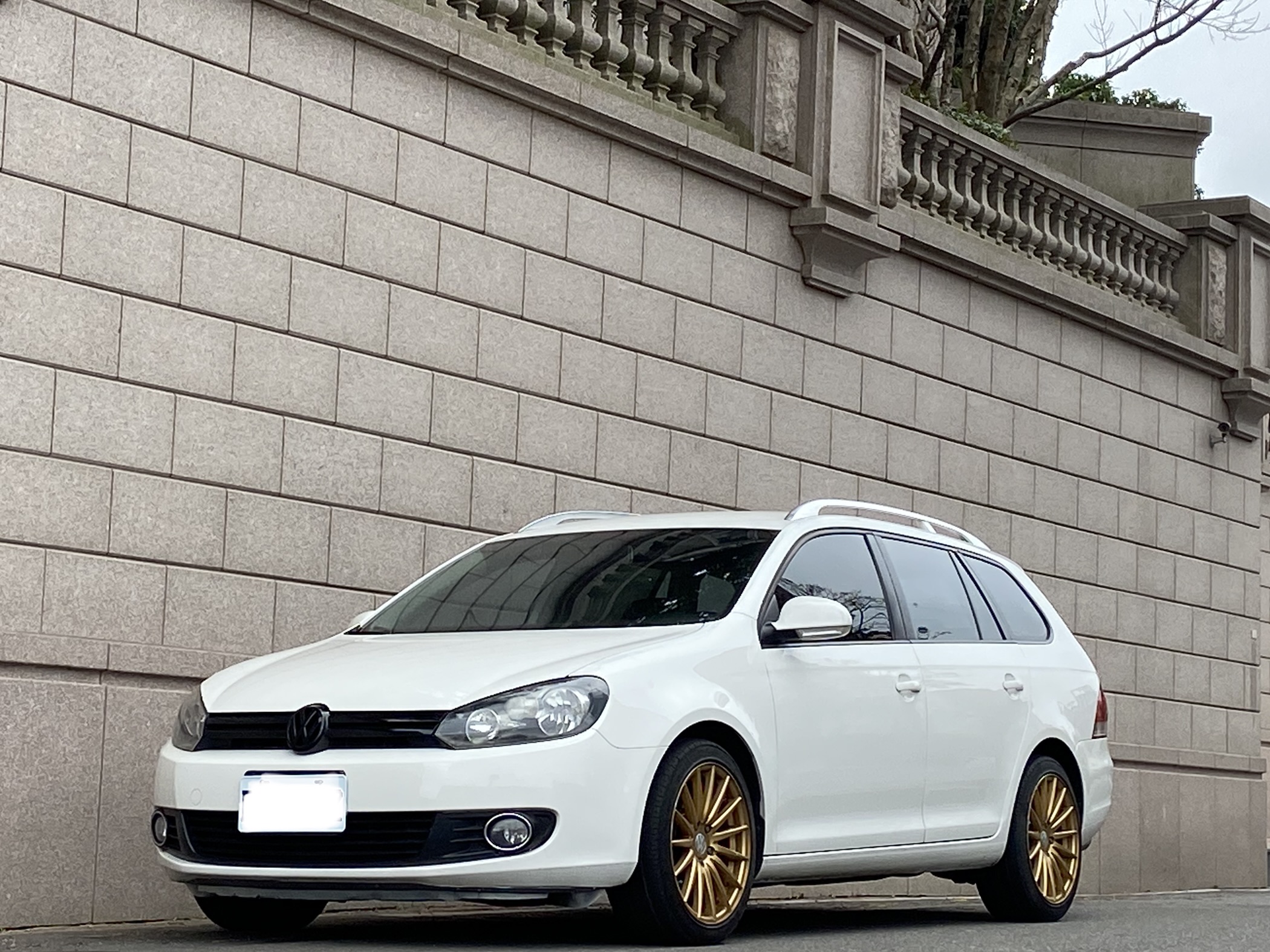 2011 Golf 旅行車 電話0909068733 同LINE 阿程  第1張相片
