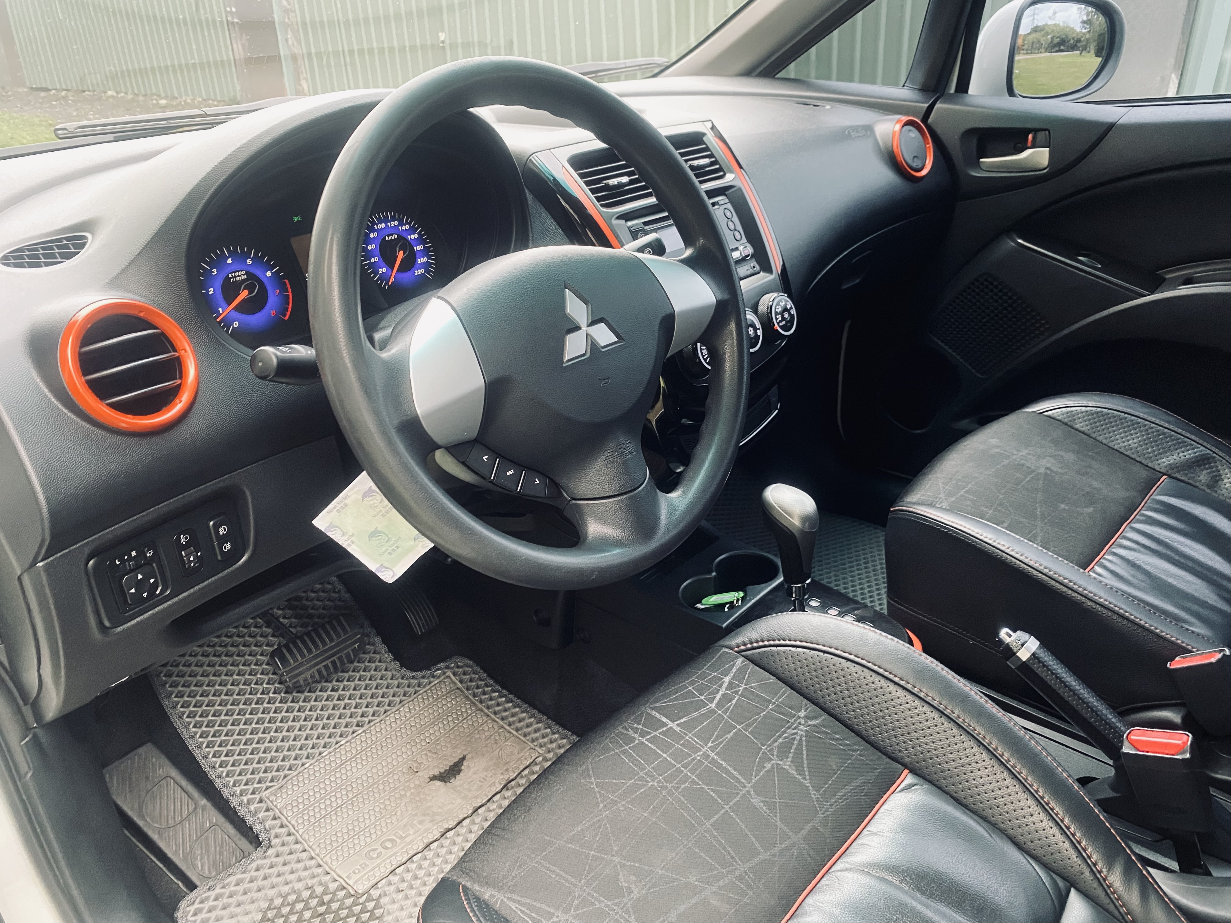 2015 Colt plus 1.5 電話0909068733 同LINE 阿程  第3張相片