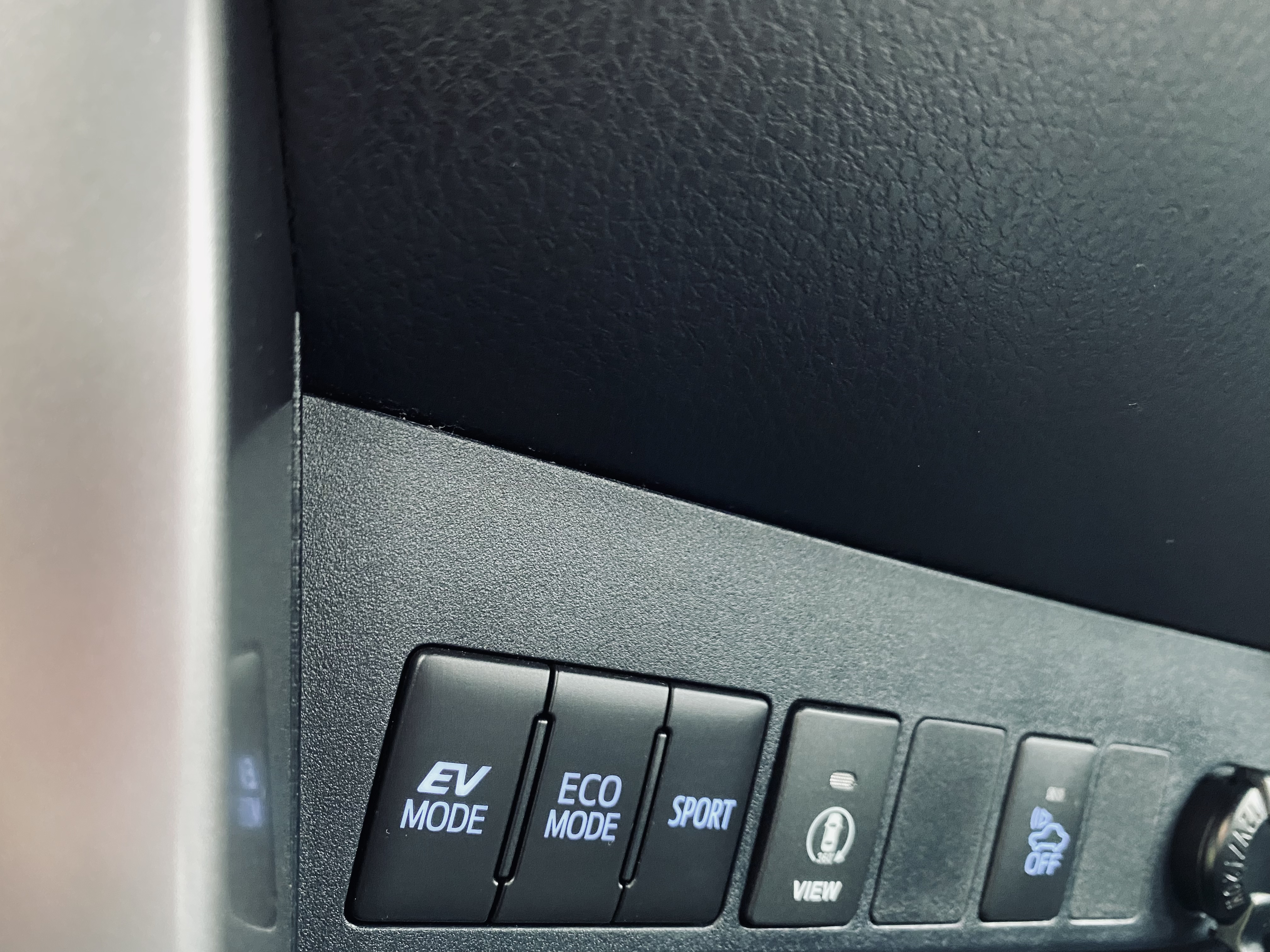 2016 Rav4 2.5 電話0909068733 同LINE 阿程  第11張相片