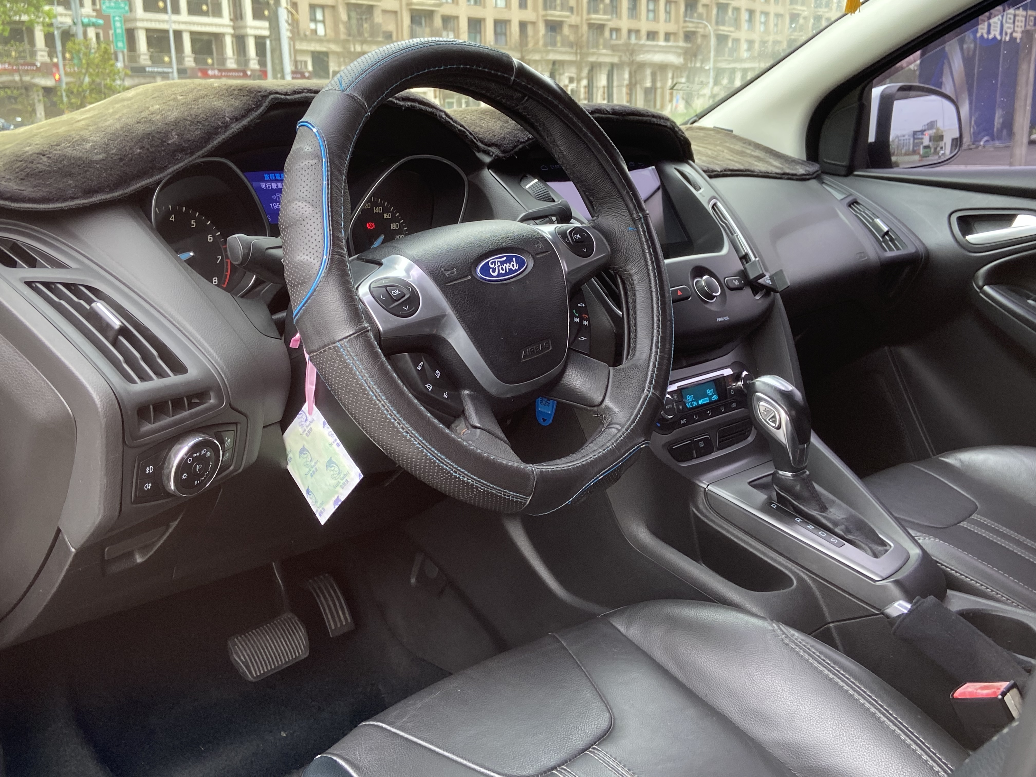 2013 Focus 1.6 電話0909068733 同LINE 阿程  第3張相片