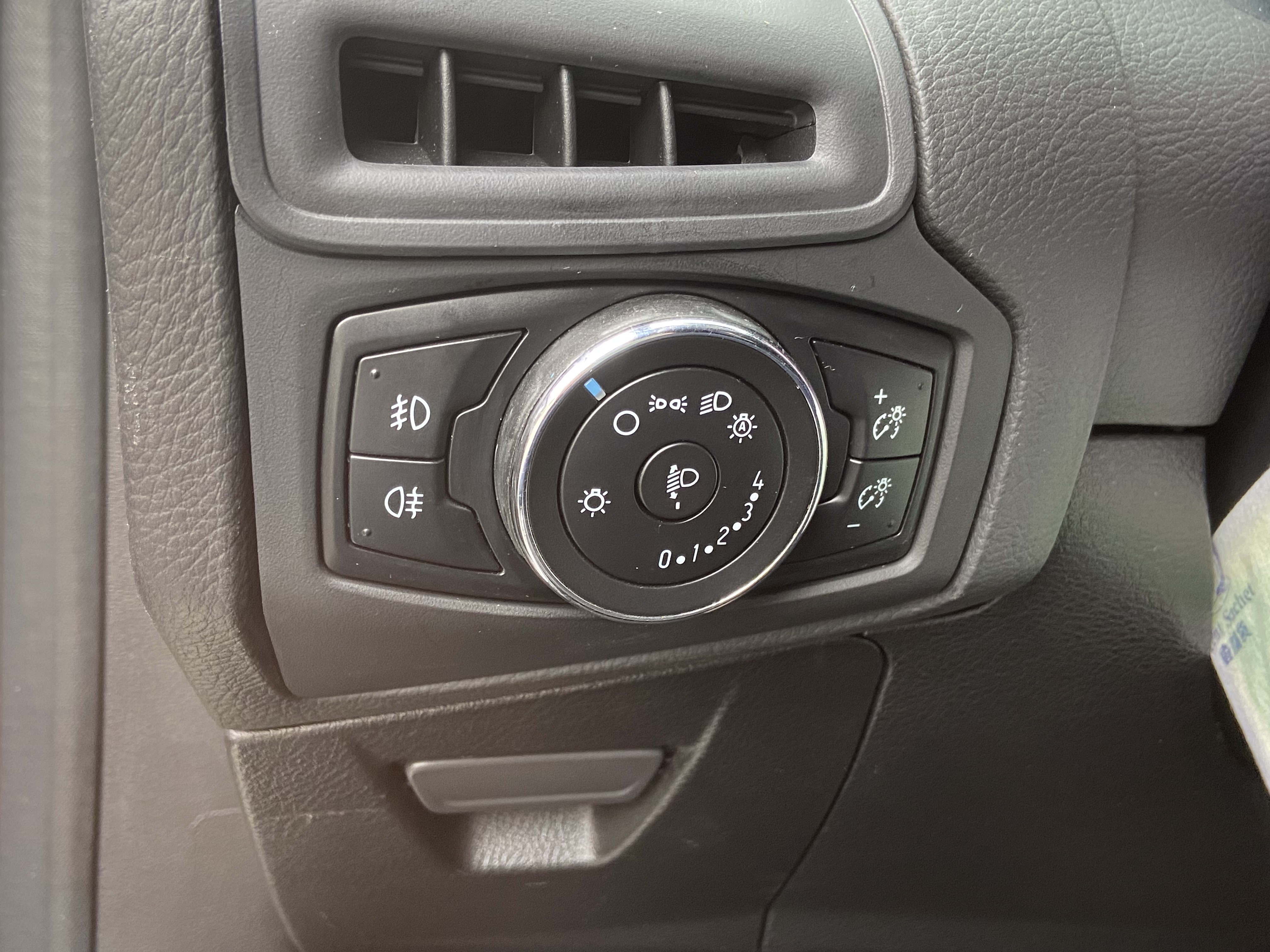 2013 Focus 1.6 電話0909068733 同LINE 阿程  第5張相片