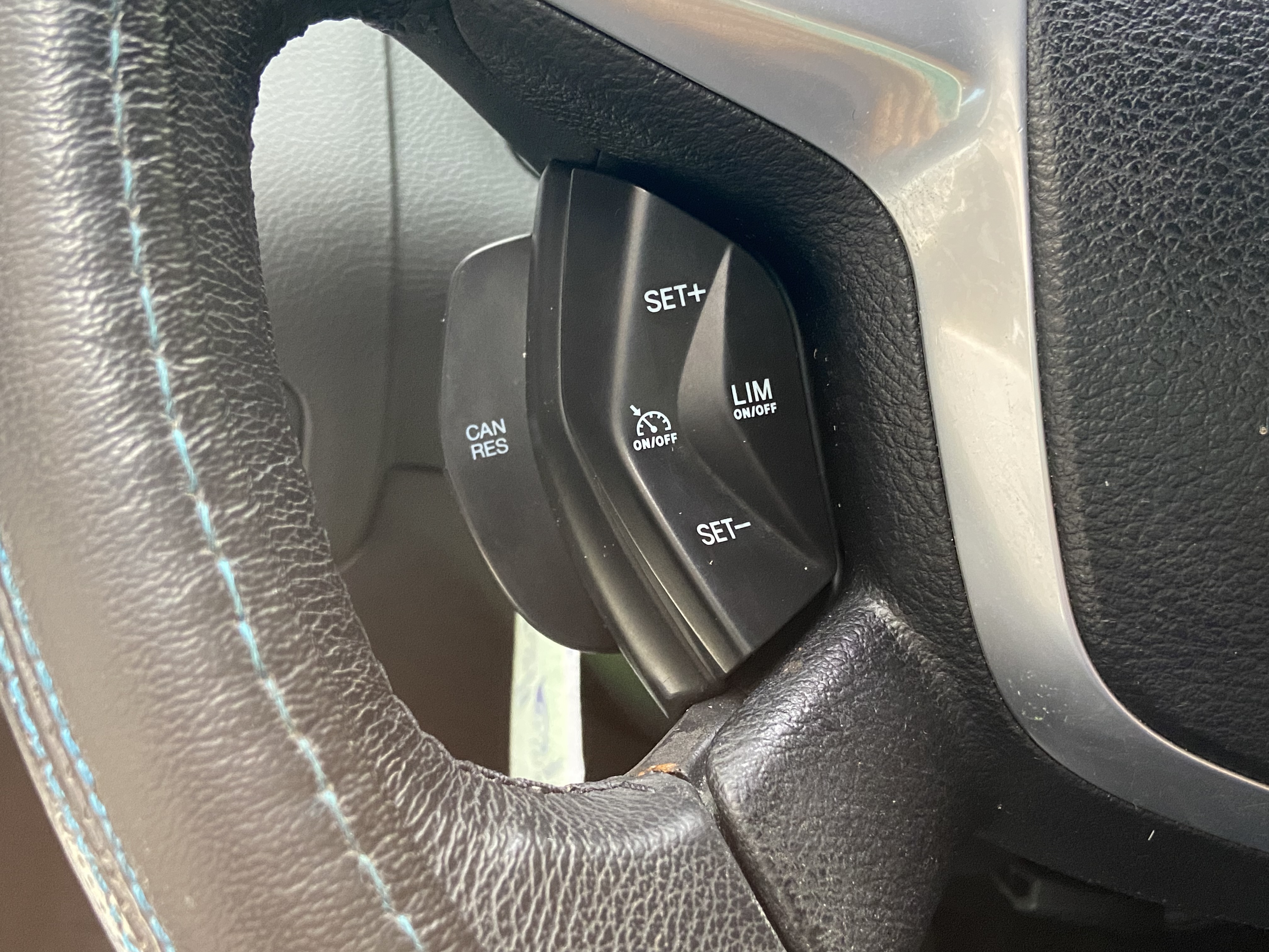 2013 Focus 1.6 電話0909068733 同LINE 阿程  第7張相片
