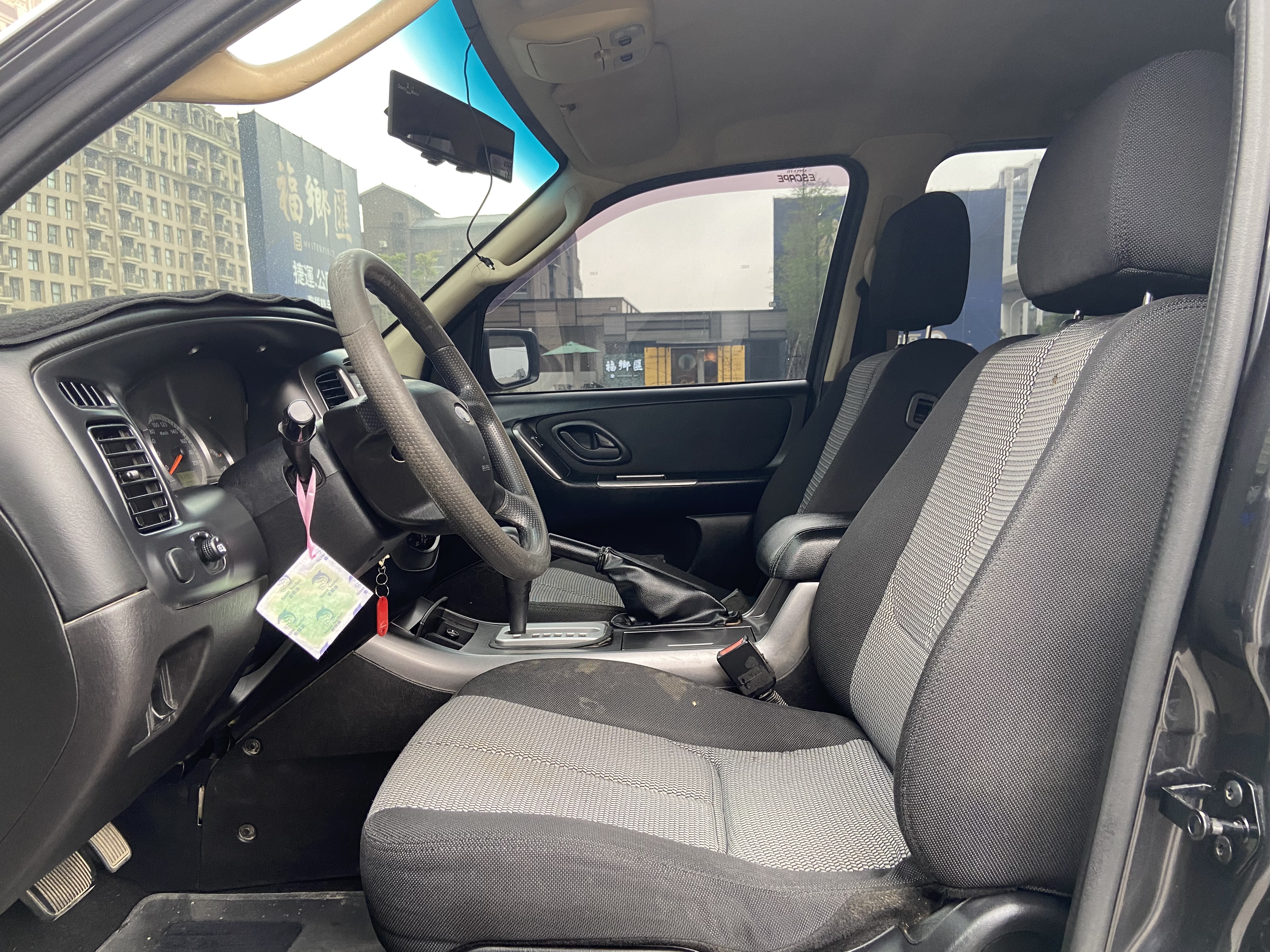 2011 Ford Escape 2.3 電話0909068733 同LINE 阿程  第5張相片