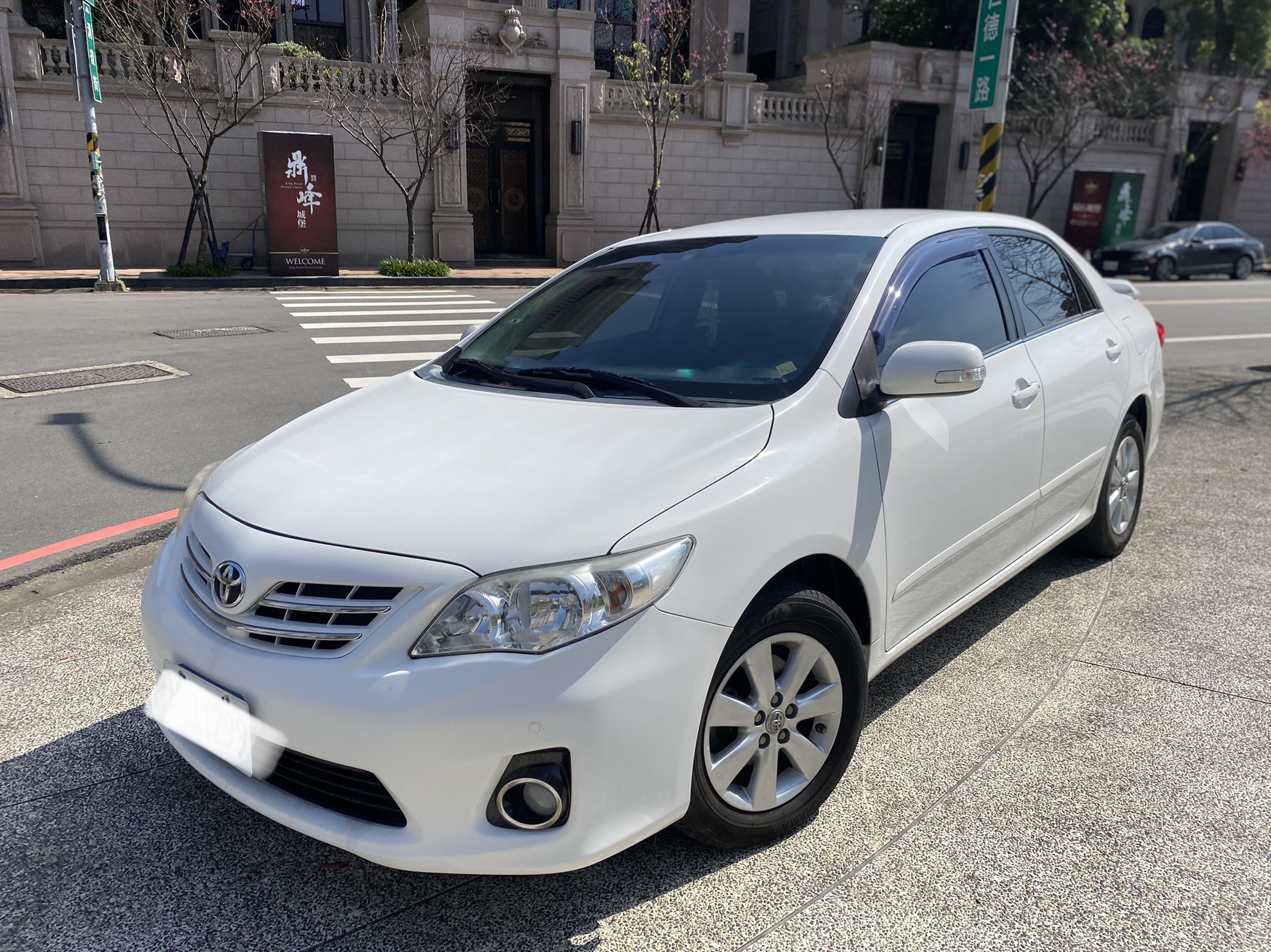 2011 Altis 1.8 電話0909068733 同LINE 阿程  第1張相片