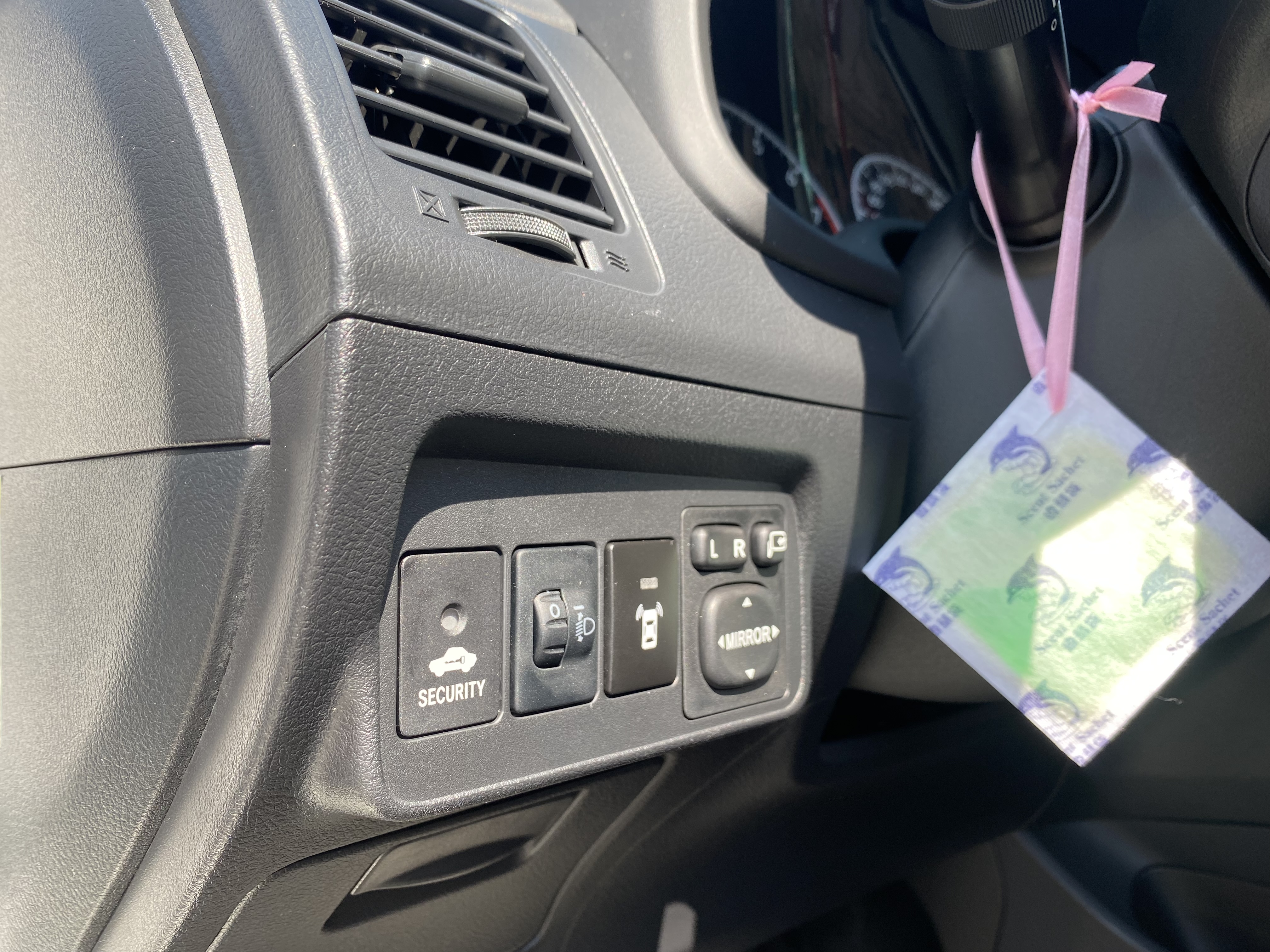 2011 Altis 1.8 電話0909068733 同LINE 阿程  第6張相片
