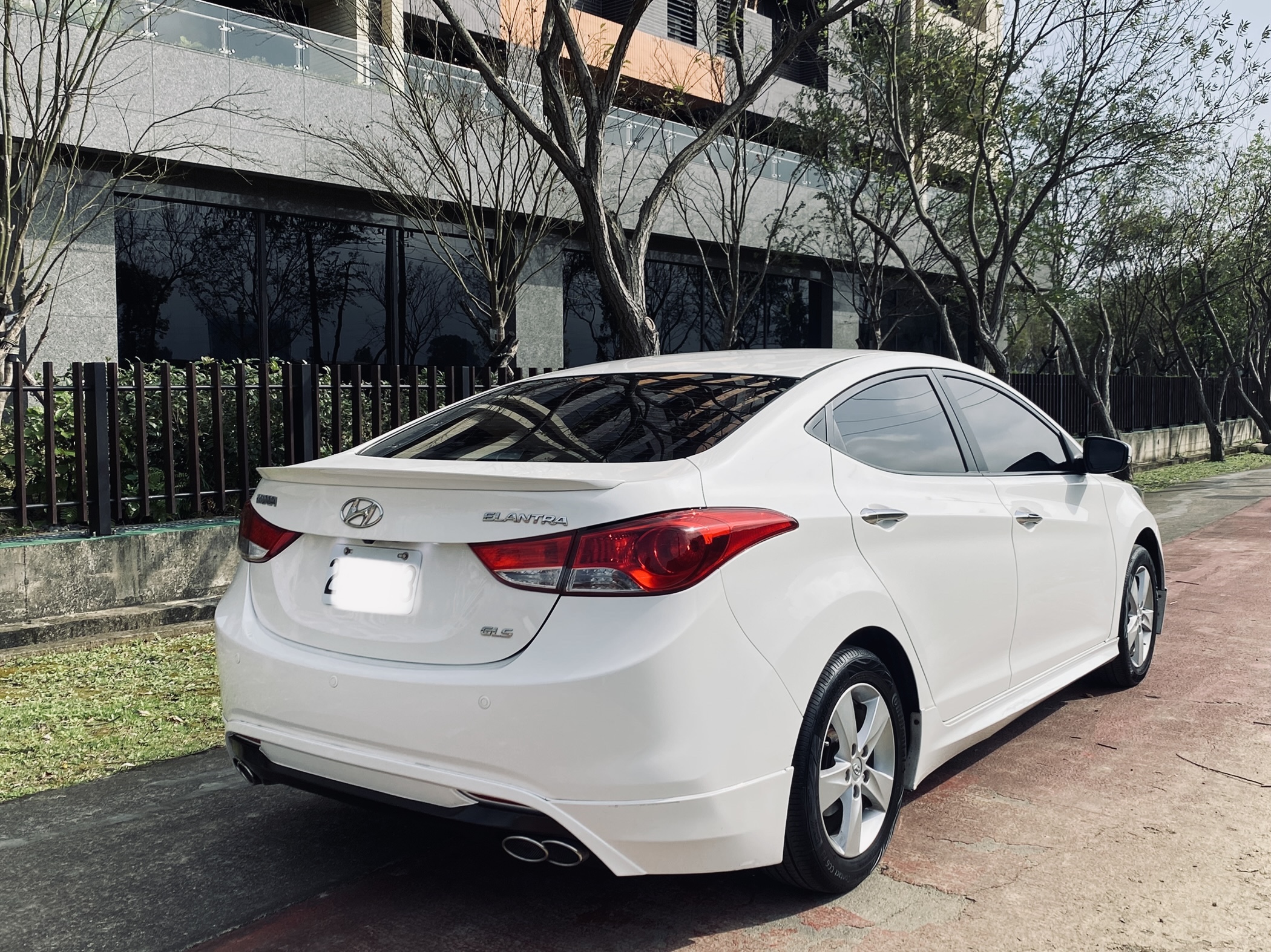 2013 Elantra 1.8 電話0909068733 同LINE 阿程  第3張相片