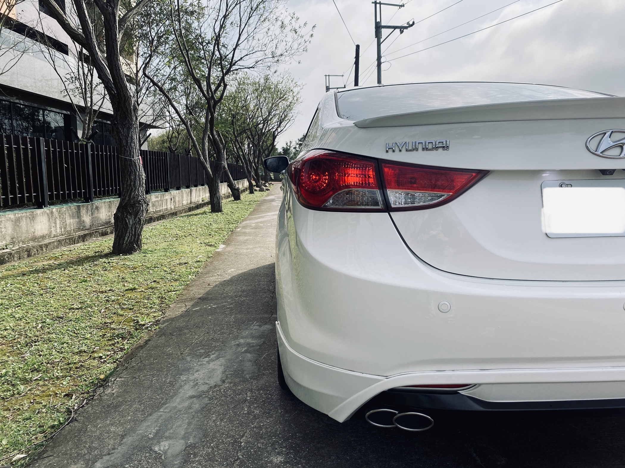 2013 Elantra 1.8 電話0909068733 同LINE 阿程  第4張相片