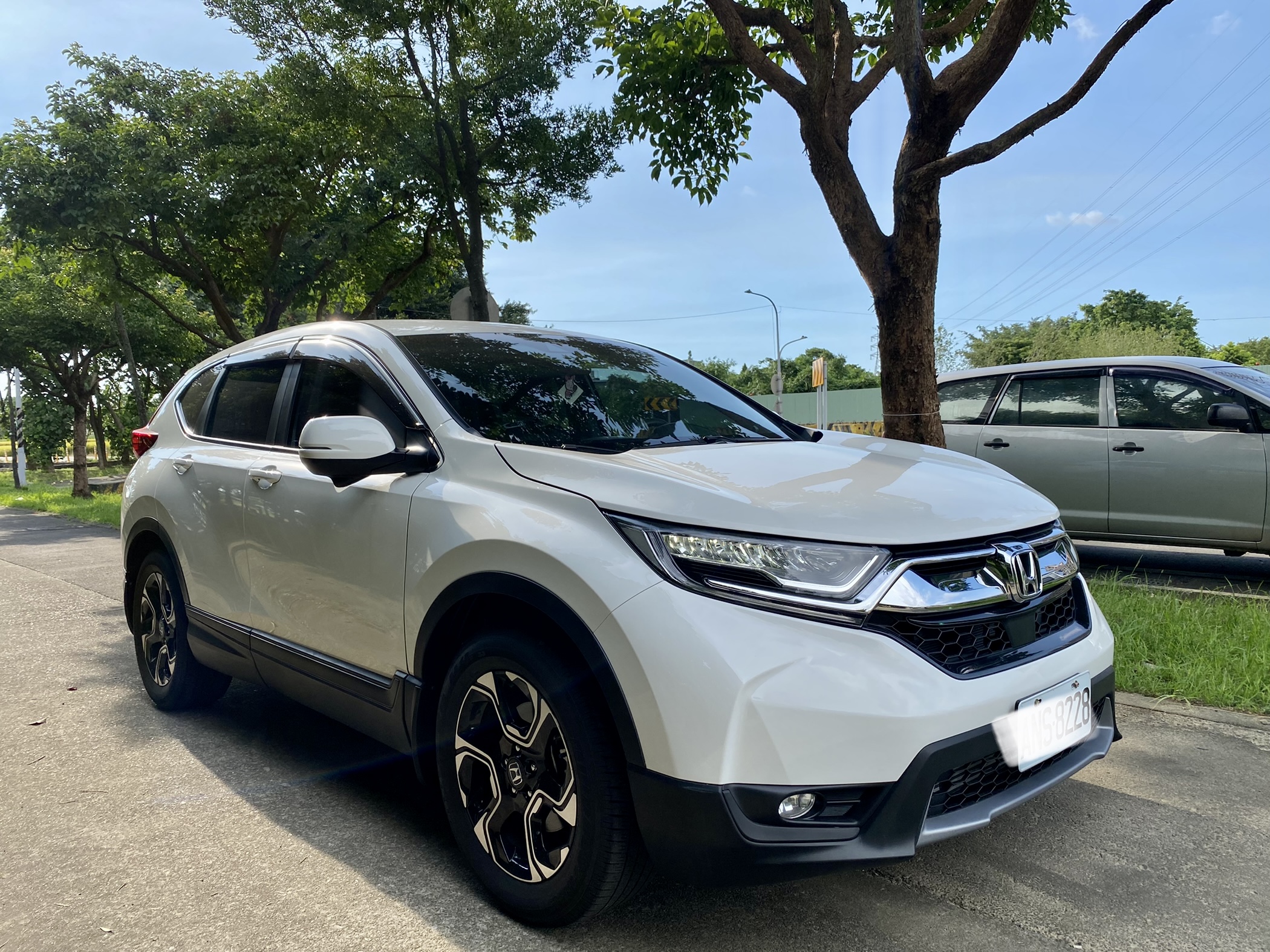 臉書搜尋 夢想程真車庫 全額貸回家 電話0909068733 同LINE 阿程  第2張相片