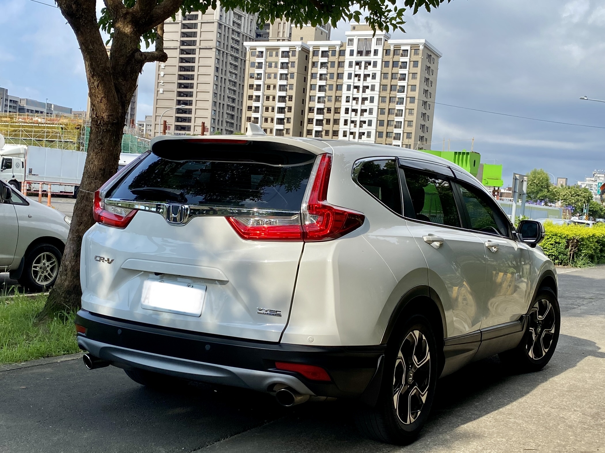 臉書搜尋 夢想程真車庫 全額貸回家 電話0909068733 同LINE 阿程  第3張相片