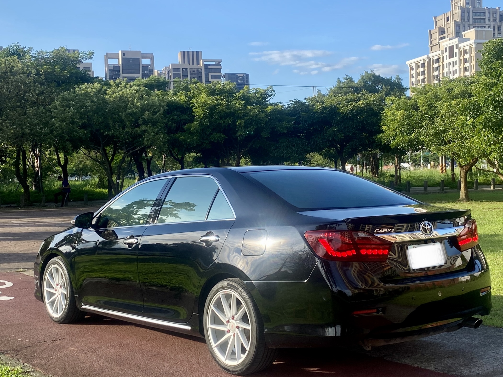 2012 Camry 2.5 電話0909068733 同LINE 阿程  第3張相片