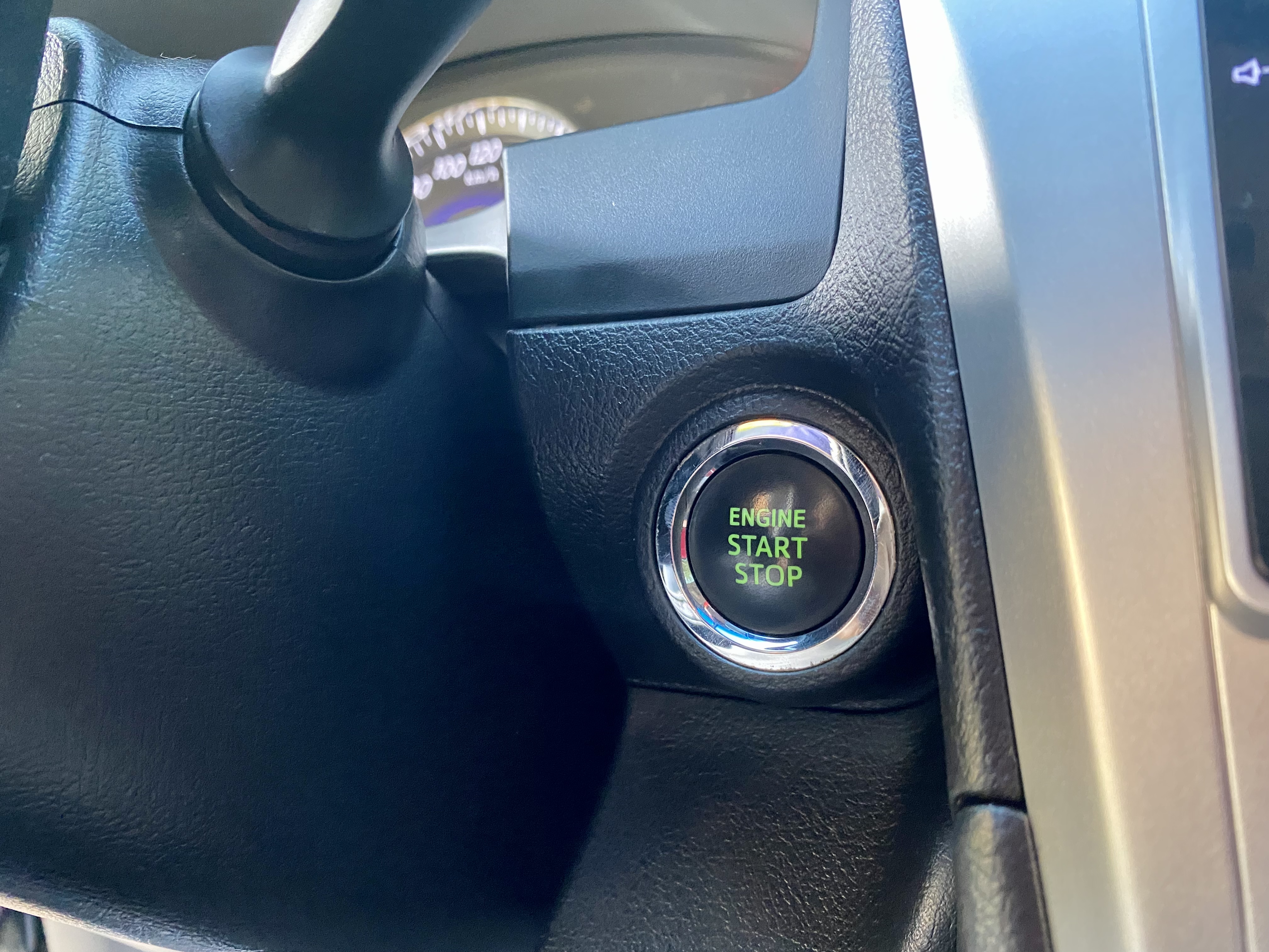 2012 Camry 2.5 電話0909068733 同LINE 阿程  第11張相片