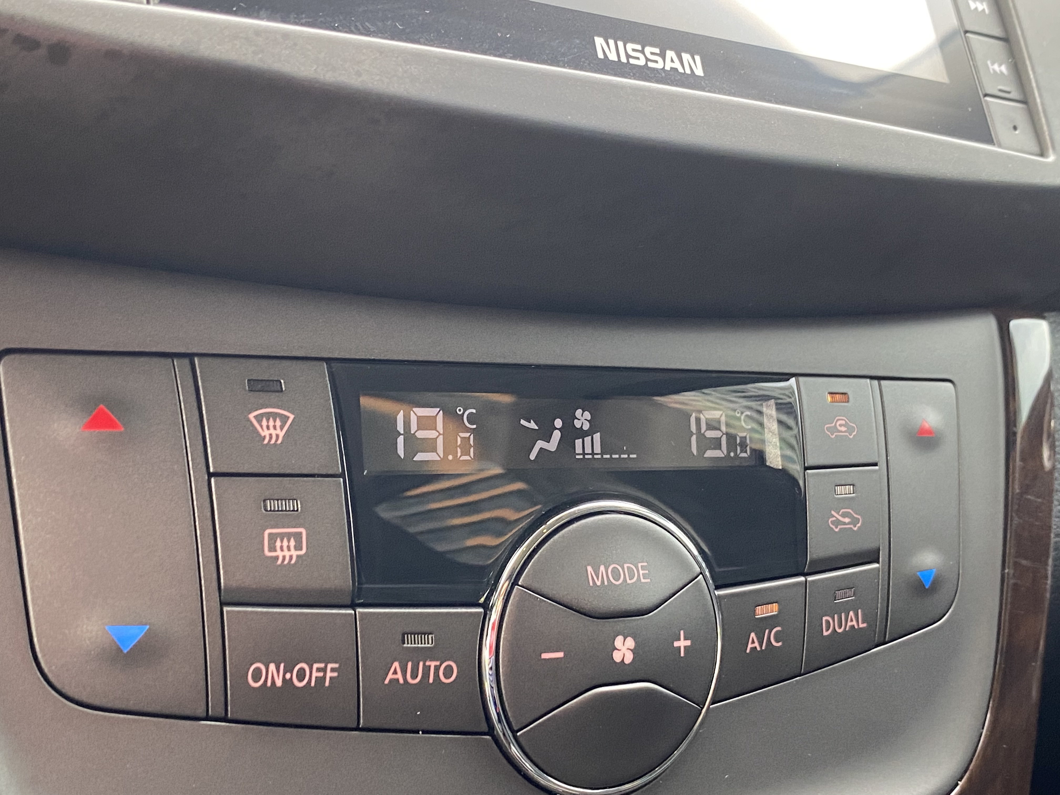 2014 Sentra 電話0909068733 同LINE 阿程  第9張相片