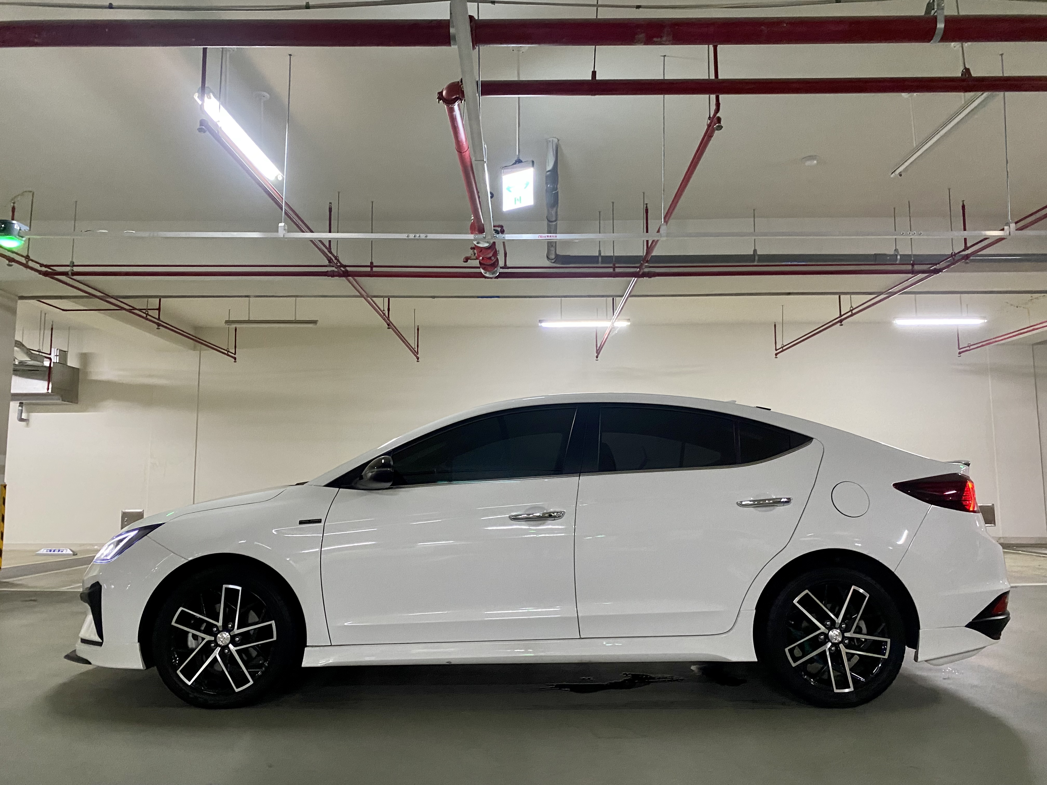 2021 Elantra 電話0909068733 同LINE 阿程  第2張相片