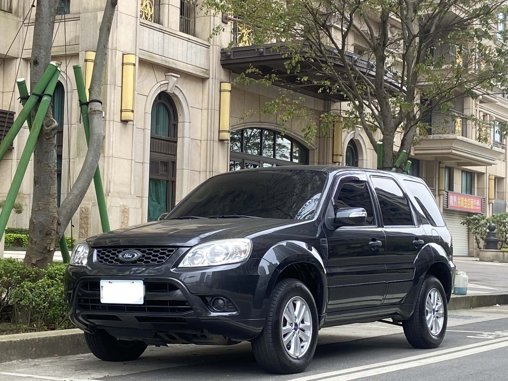 2013 Escape 2.3 電話0909068733 同LINE 阿程  第1張相片