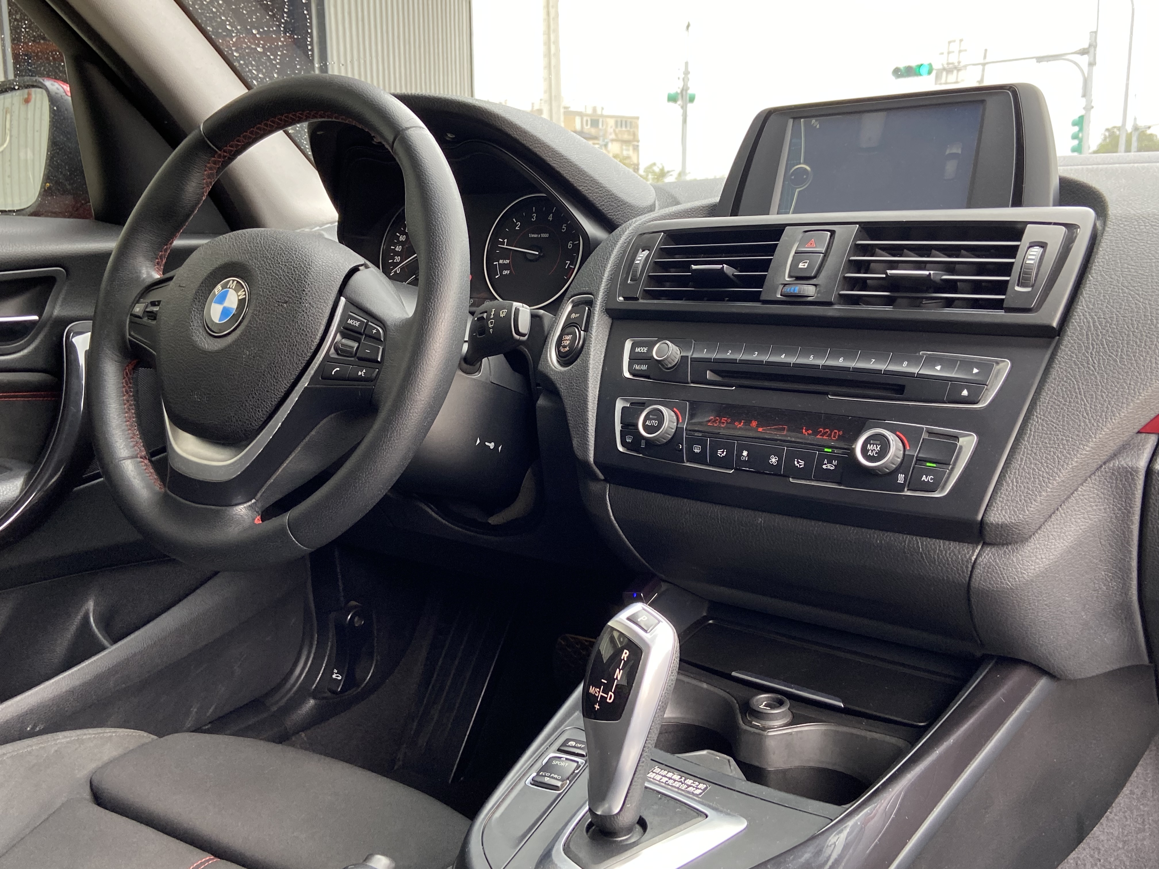 2014 Bmw 116 電話0909068733 同LINE 阿程  第4張相片