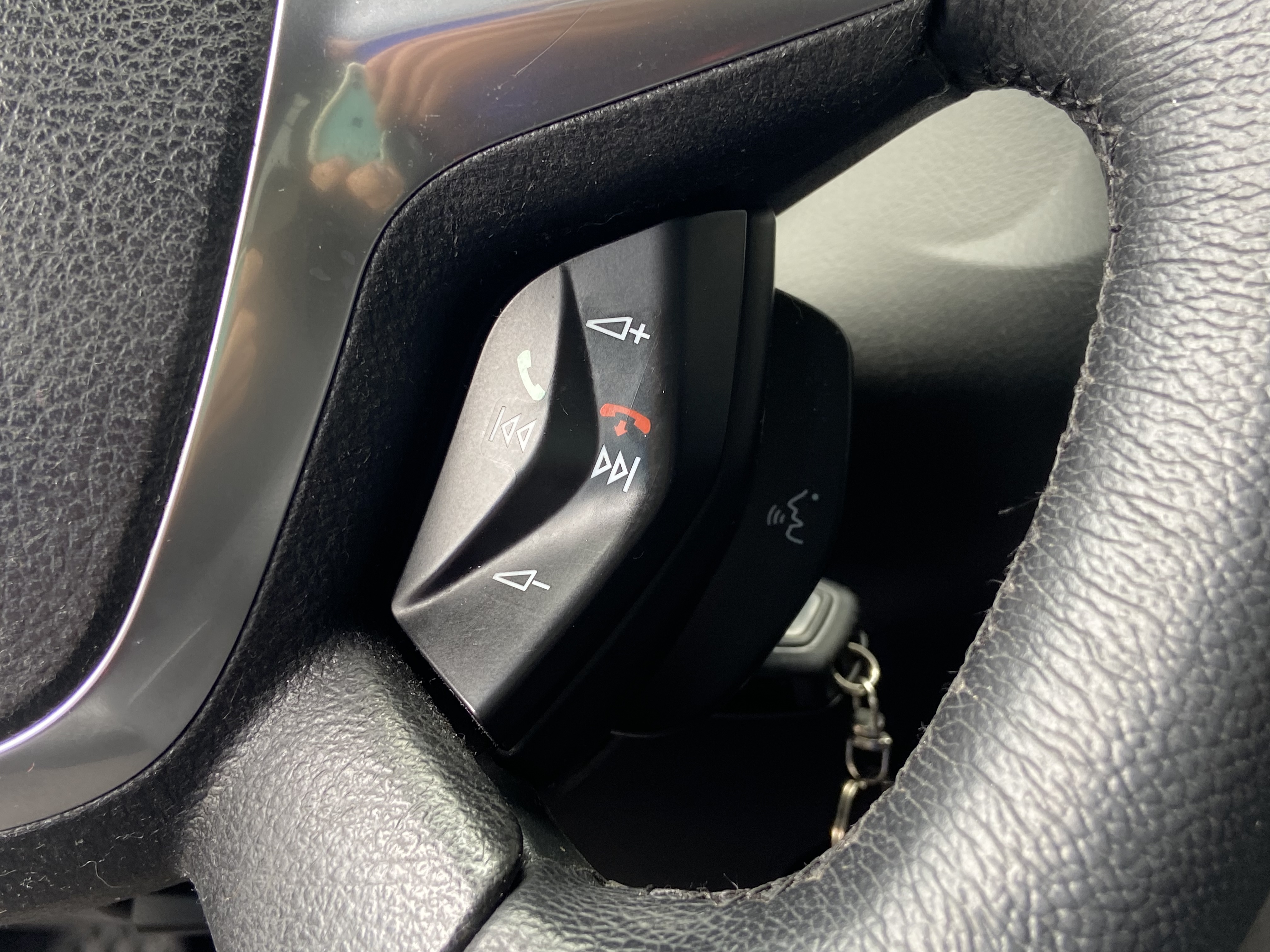 2013 focus 1.6 電話0909068733 同LINE 阿程  第6張相片