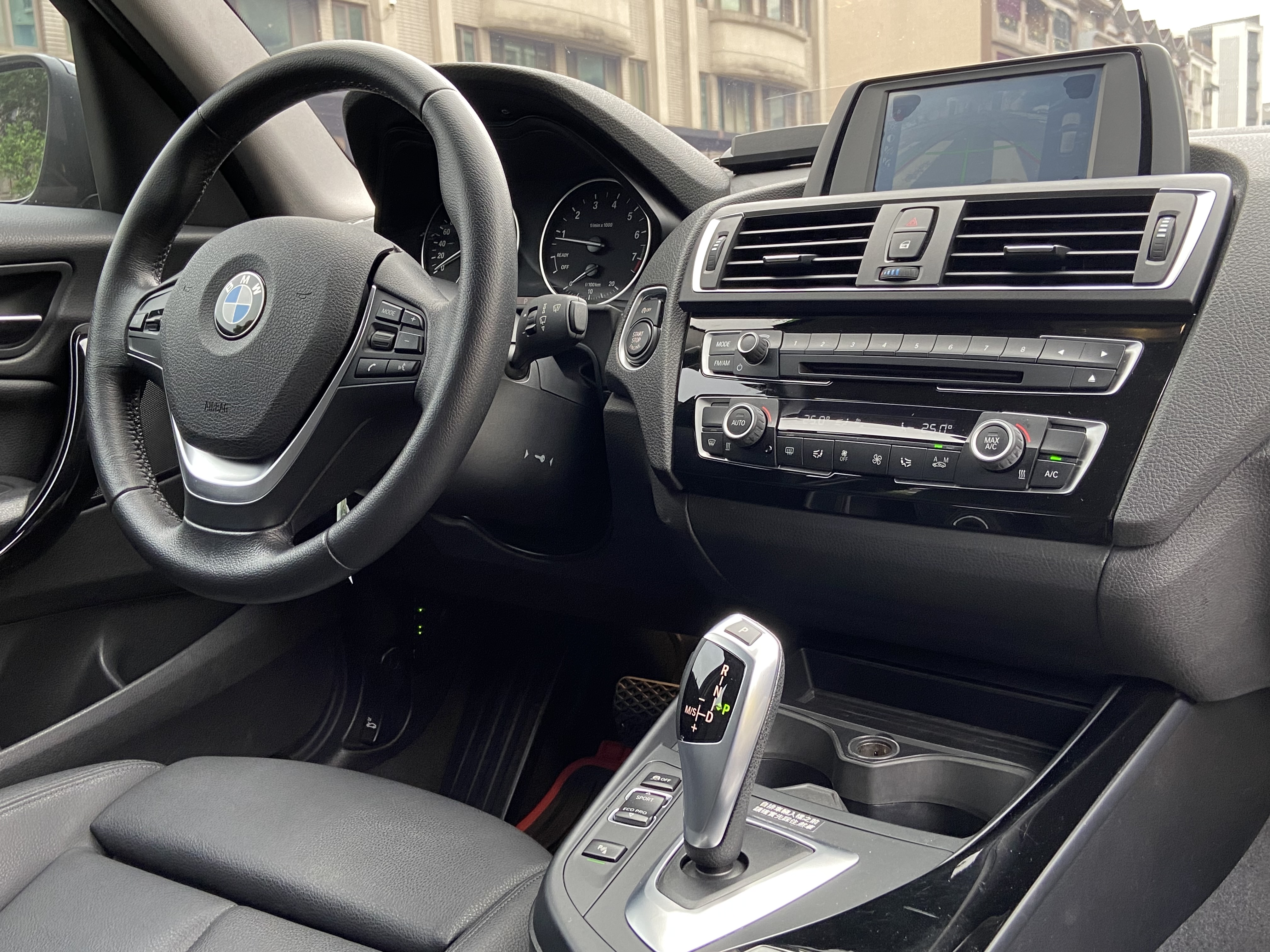2015 Bmw 116 電話0909068733 同LINE 阿程  第4張相片