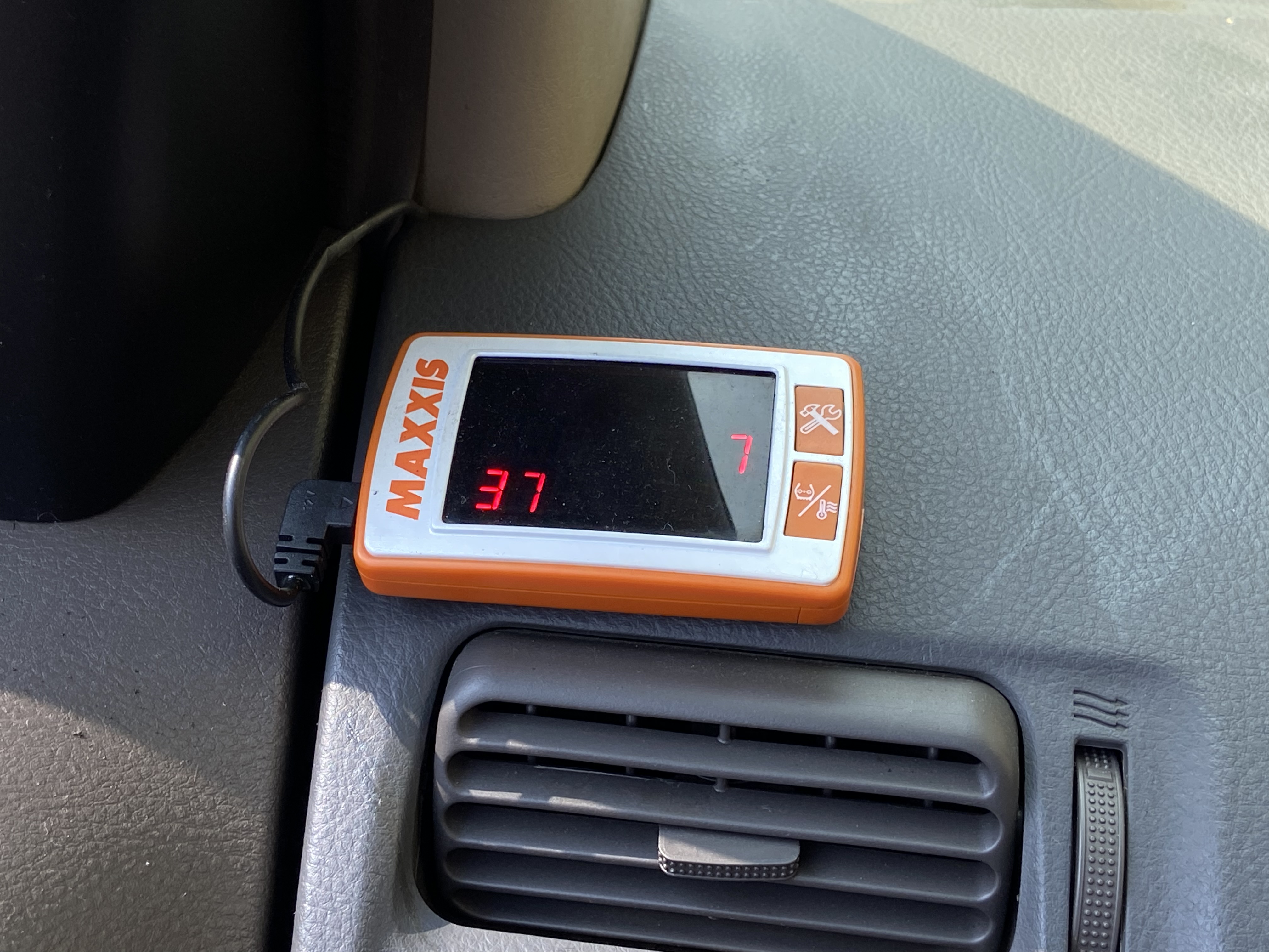 2003 Vios 1.5 電話0909068733 同LINE 阿程  第5張相片