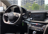 2017 Elantra 1.6 柴油 電話0909068733 同LINE 阿程  第4張縮圖