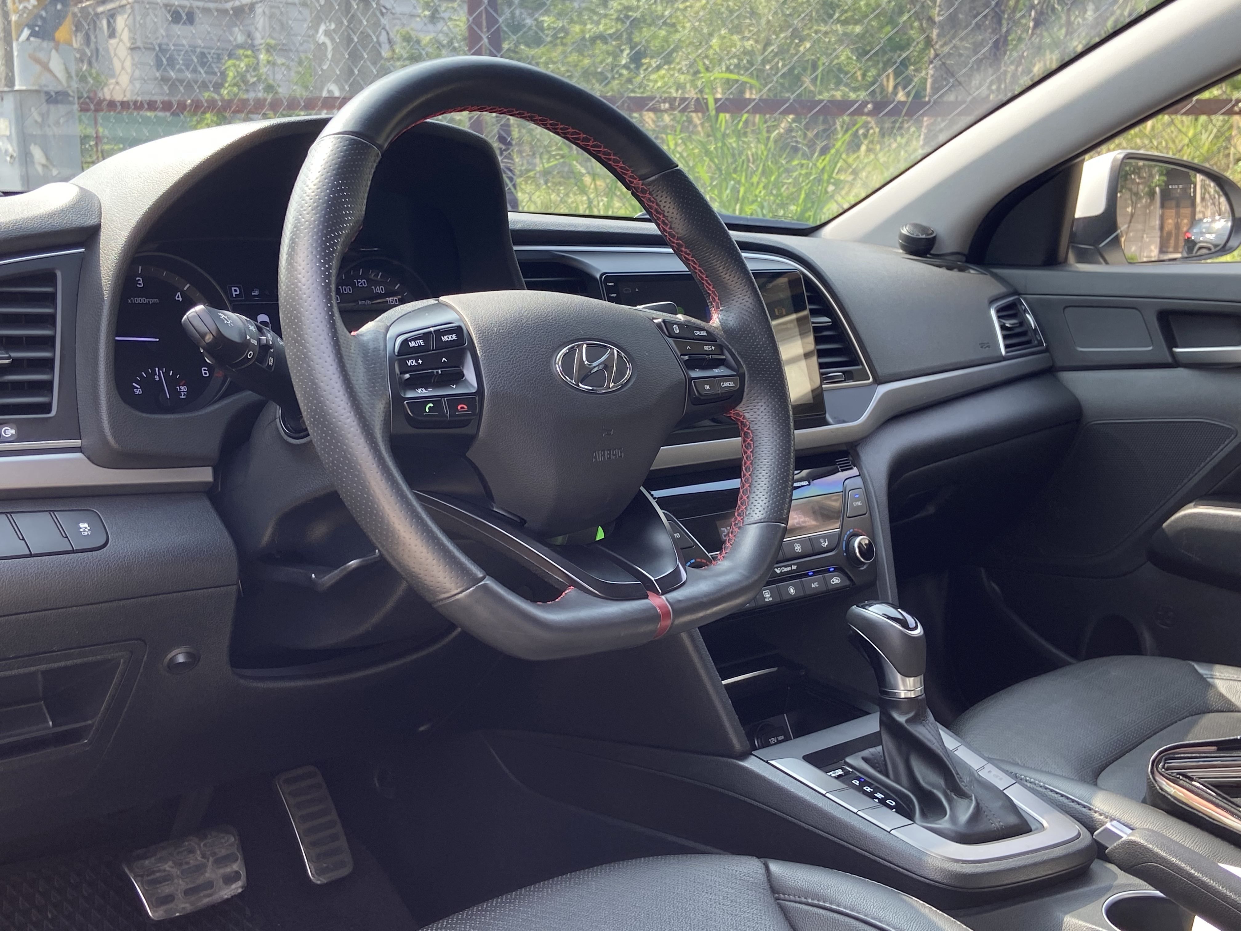 2017 Elantra 1.6 電話0909068733 同LINE 阿程  第3張相片