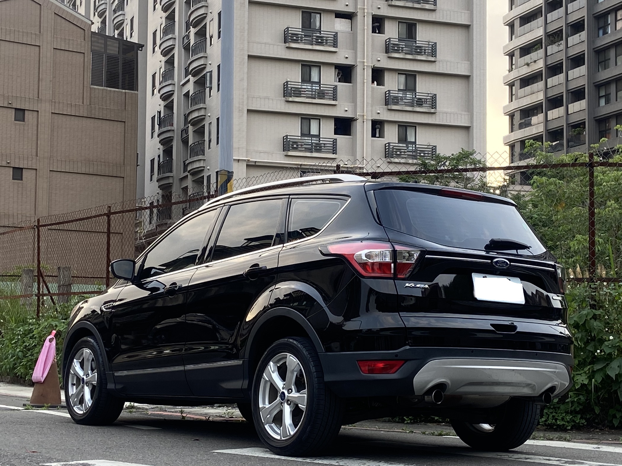 2017 Kuga 1.5 旗艦 電話0909068733 同LINE 阿程  第2張相片