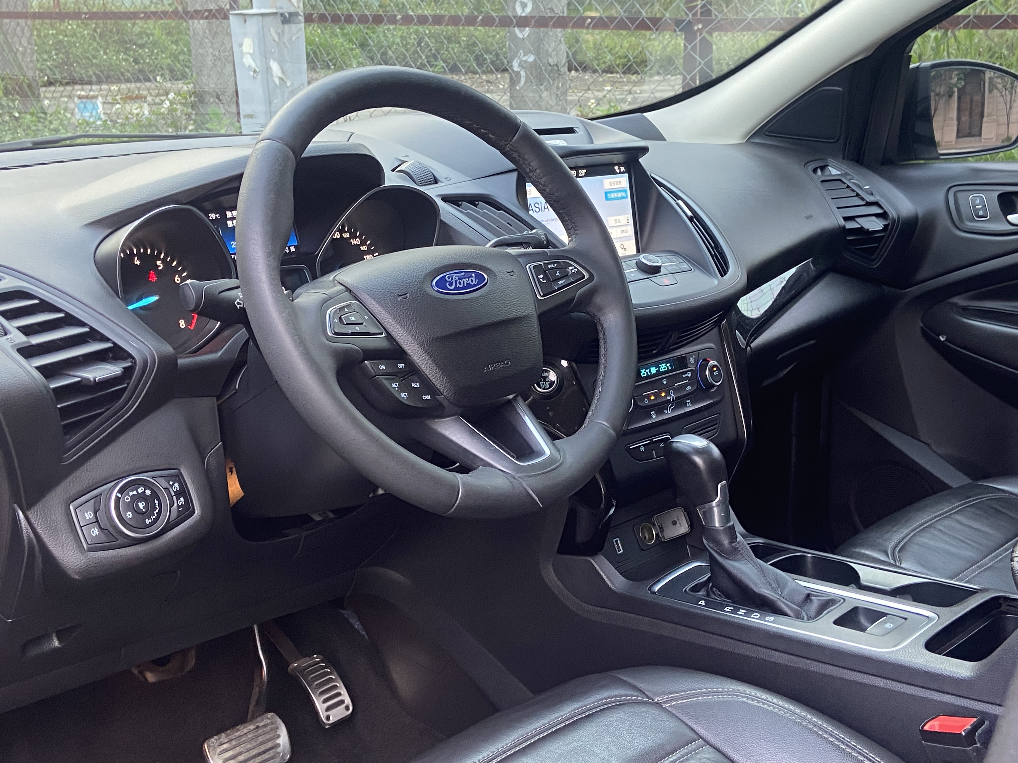 2017 Kuga 1.5 旗艦 電話0909068733 同LINE 阿程  第3張相片
