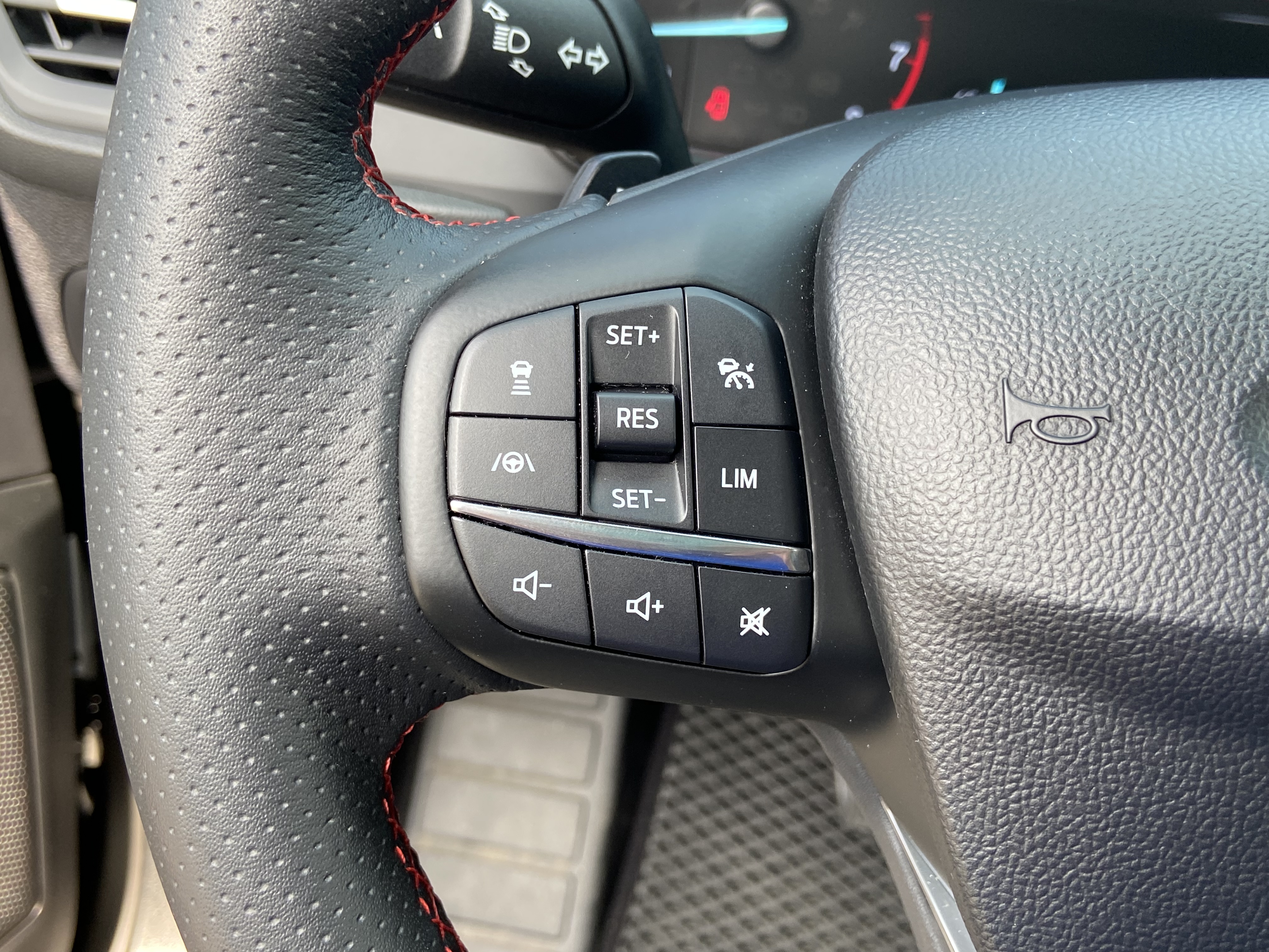 2020 Focus St line 電話0909068733 同Line  第6張相片