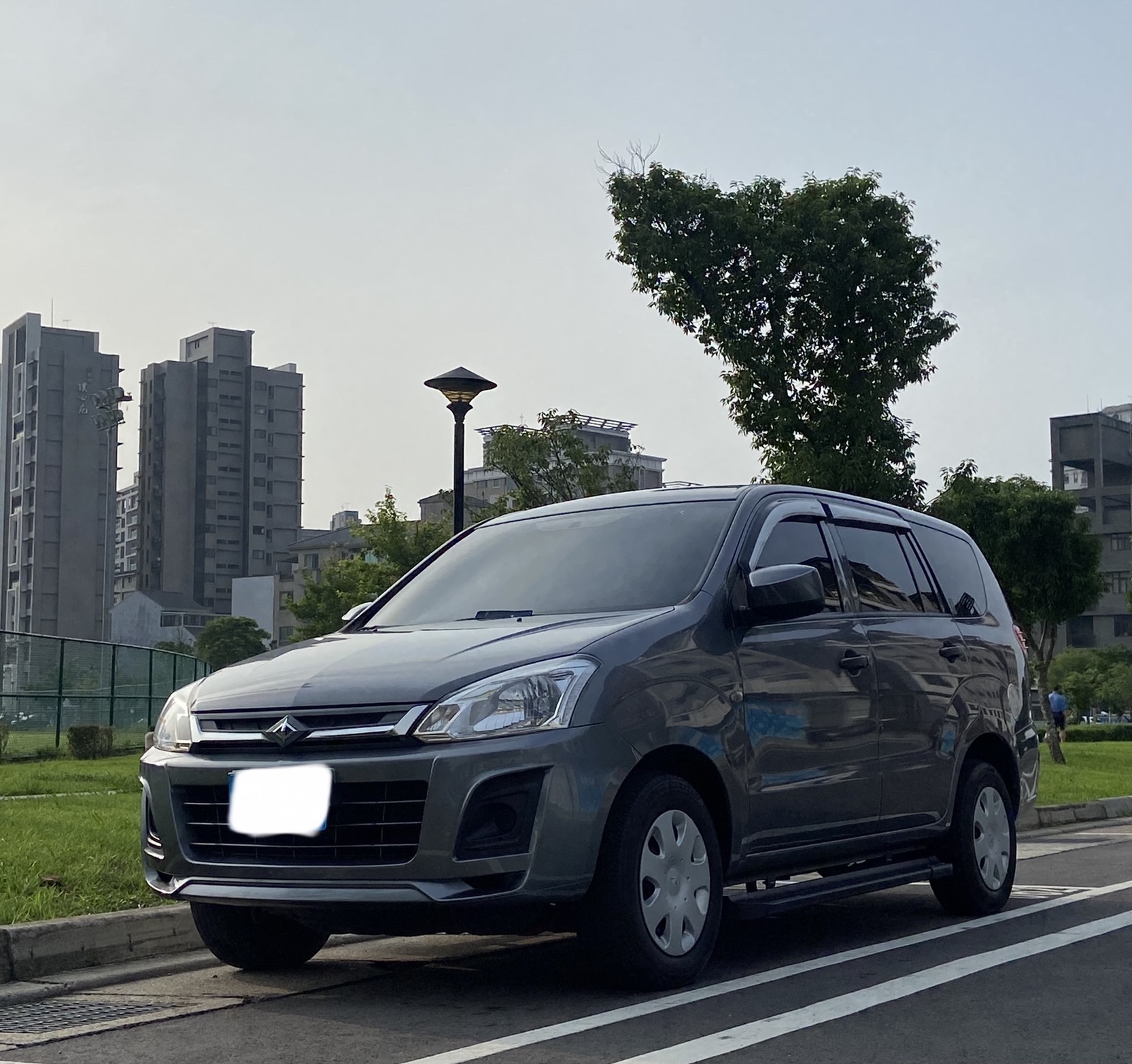 臉書搜尋 夢想程真車庫 全額貸回家 電話0909068733 同LINE 阿程  第1張相片