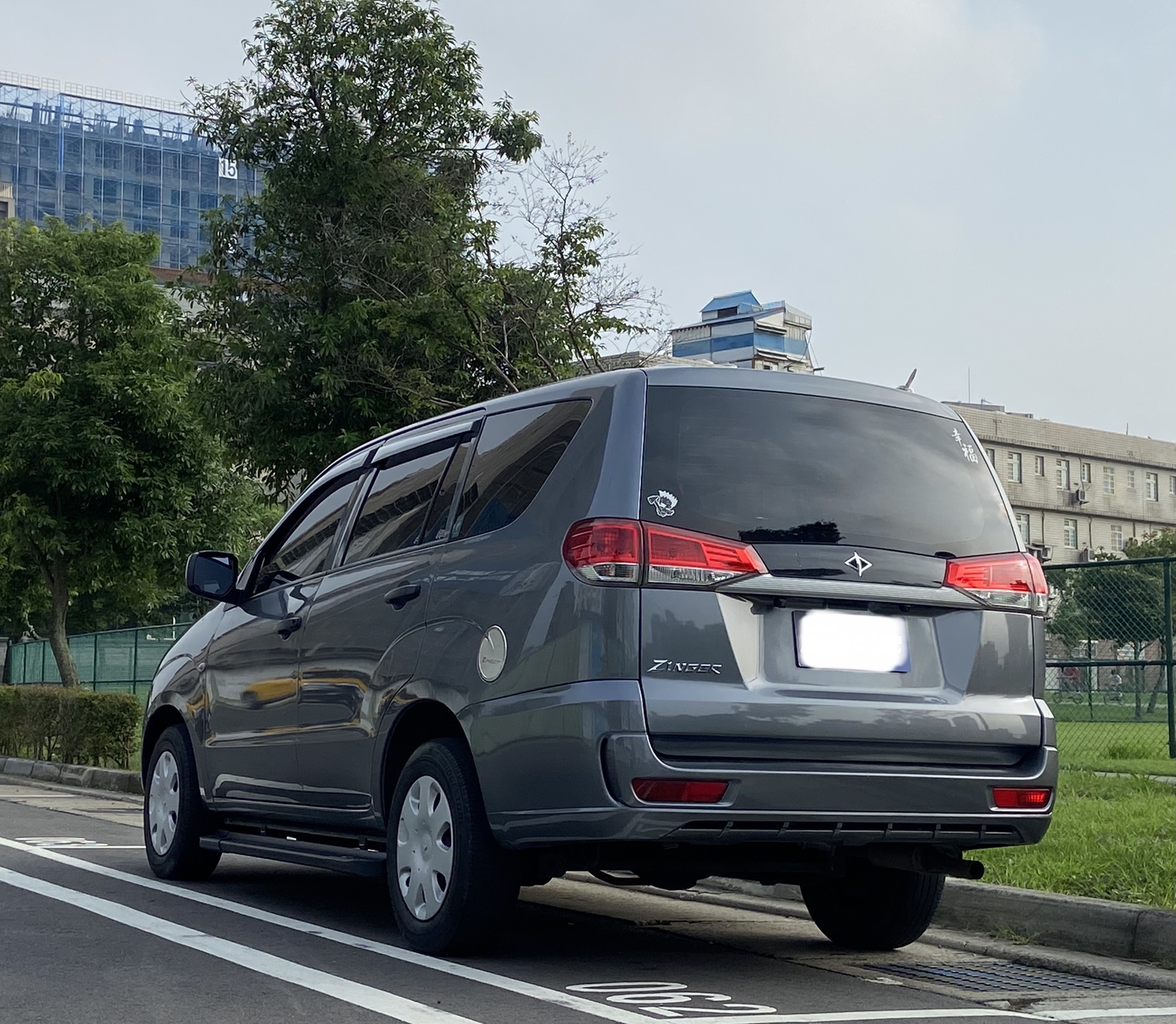 臉書搜尋 夢想程真車庫 全額貸回家 電話0909068733 同LINE 阿程  第4張相片