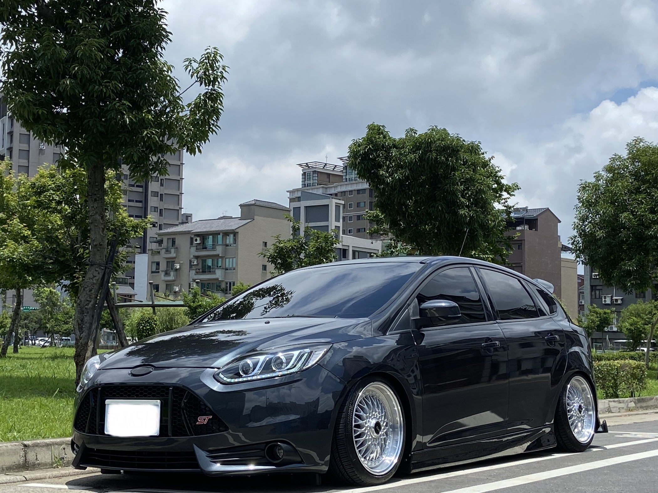 臉書搜尋 夢想程真車庫 全額貸回家 電話0909068733 同LINE 阿程  第1張相片