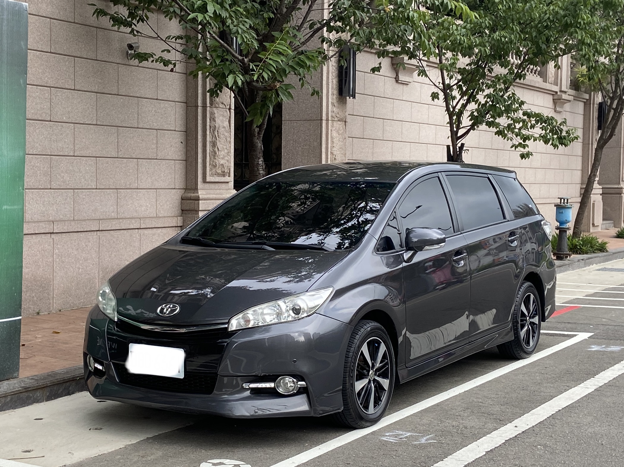 臉書搜尋 夢想程真車庫 全額貸回家 電話0909068733 同LINE 阿程  第1張相片